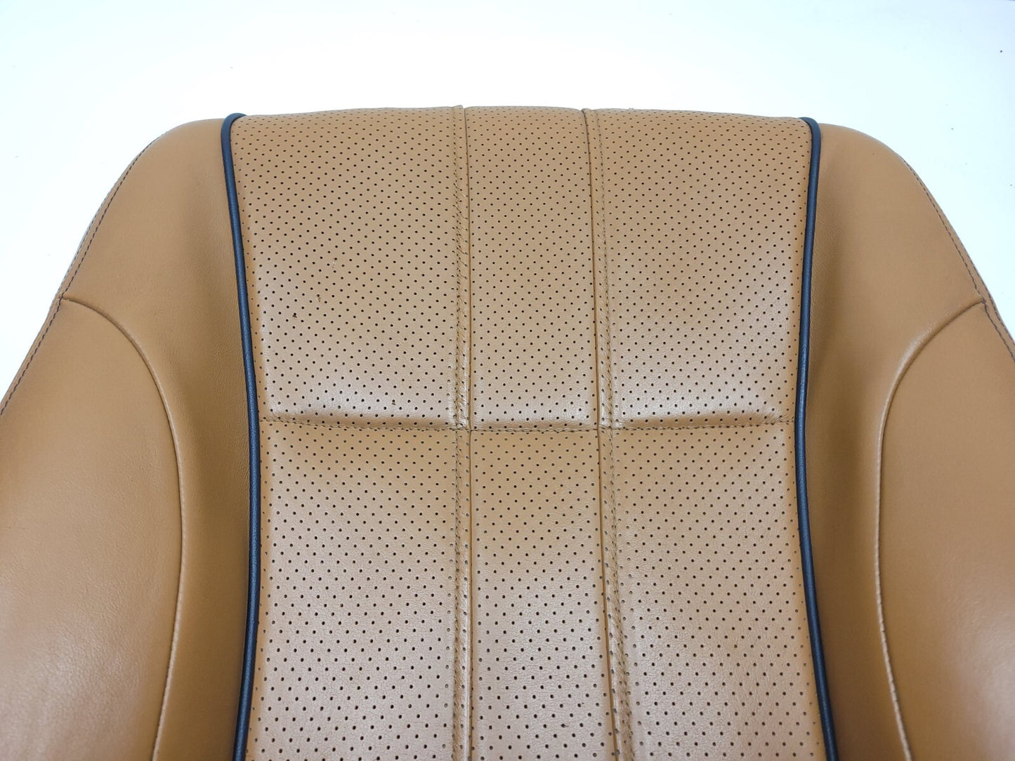 2010-1019 Jaguar XJ Front Seat Back Cushion Upper Passenger Right OEM