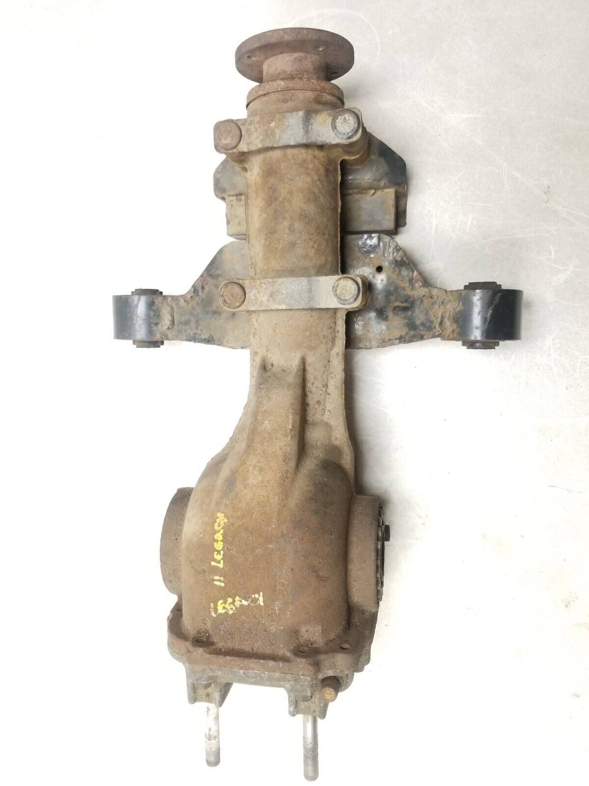 2010 - 2014 Subaru Legacy Rear Differential Carrier 2.5l OEM