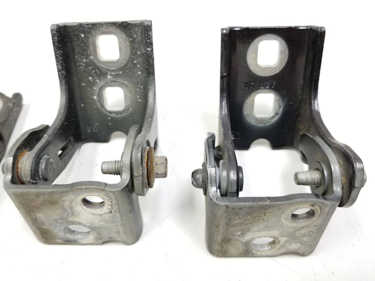 13 14 15 16 GMC Acadia Raer Door Hinge Passenger Side Right OEM