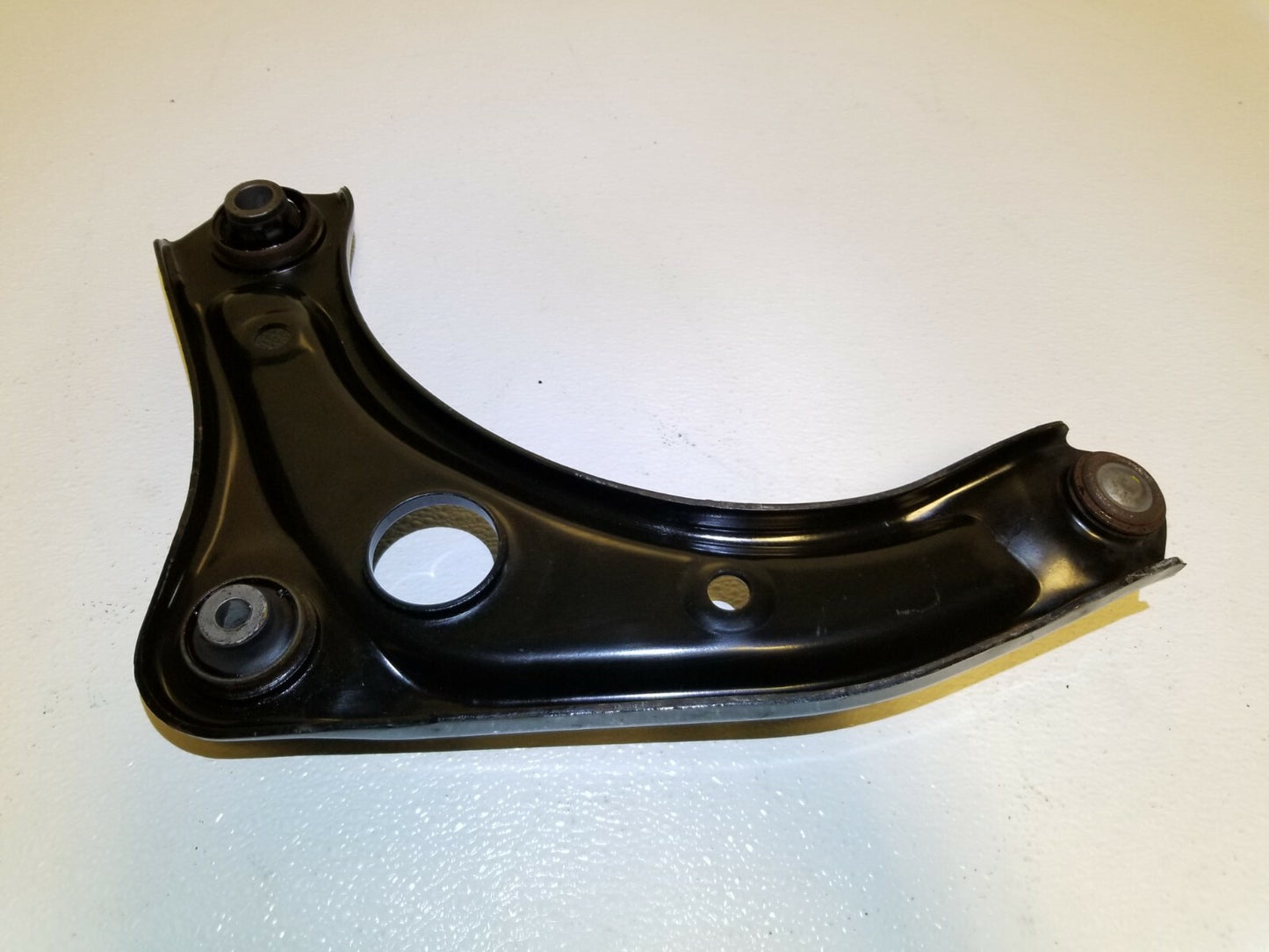 13 14 15 16 Nissan Versa Front Right Passenger Side Lower Control  Arm OEM