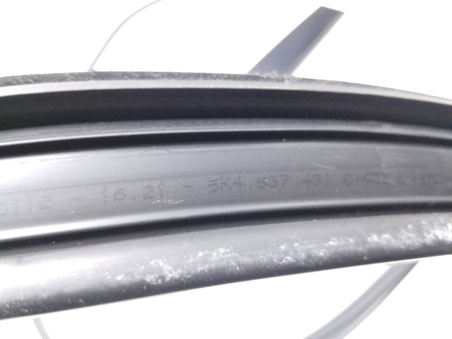 10 - 14 VW Golf GTI Upper Door Glass Weatherstrip Front Driver Side Left OEM