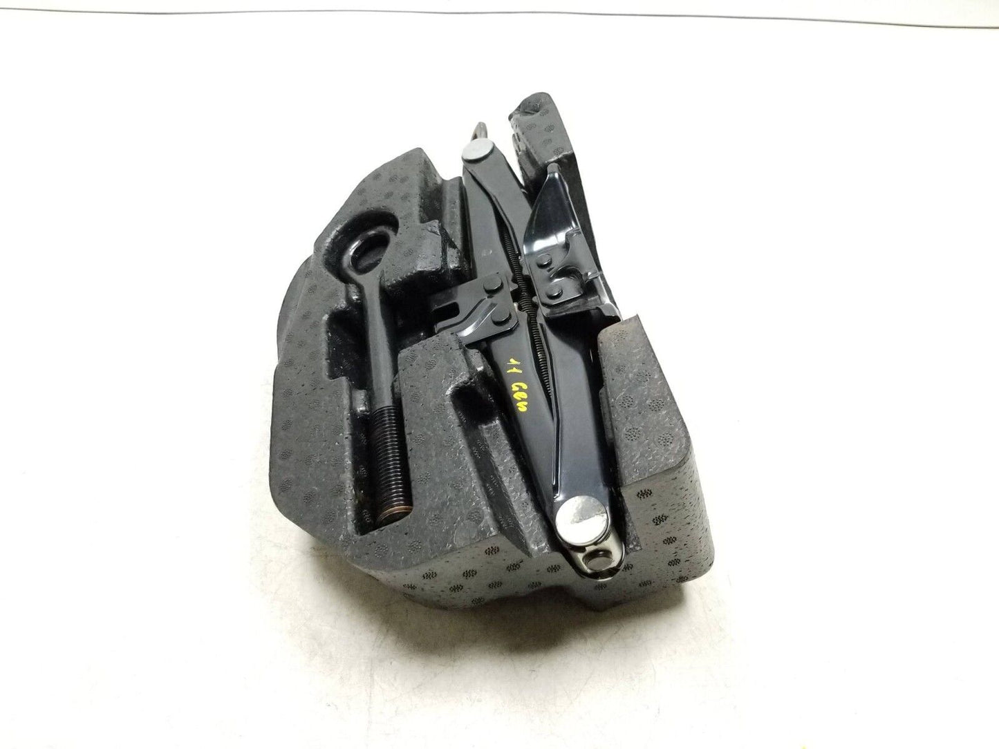 2009 - 2012 Hyundai Genesis Emergency Spare Tire Jack & Tow Hook W/ Case OEM