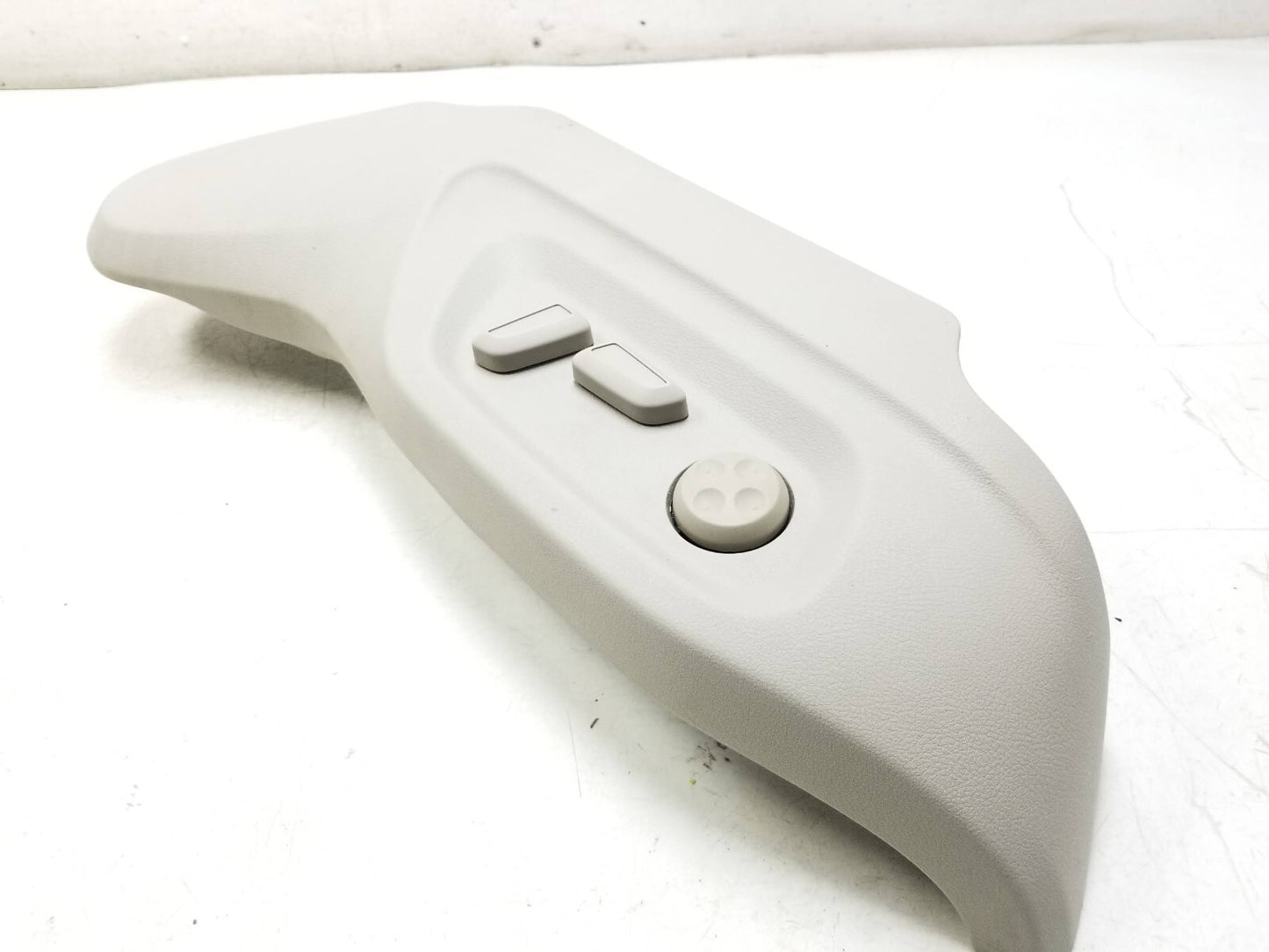2009 - 2012 Audi Q5 Front Driver Seat Side Trim Cover W/ Adjust Switch OEM ā