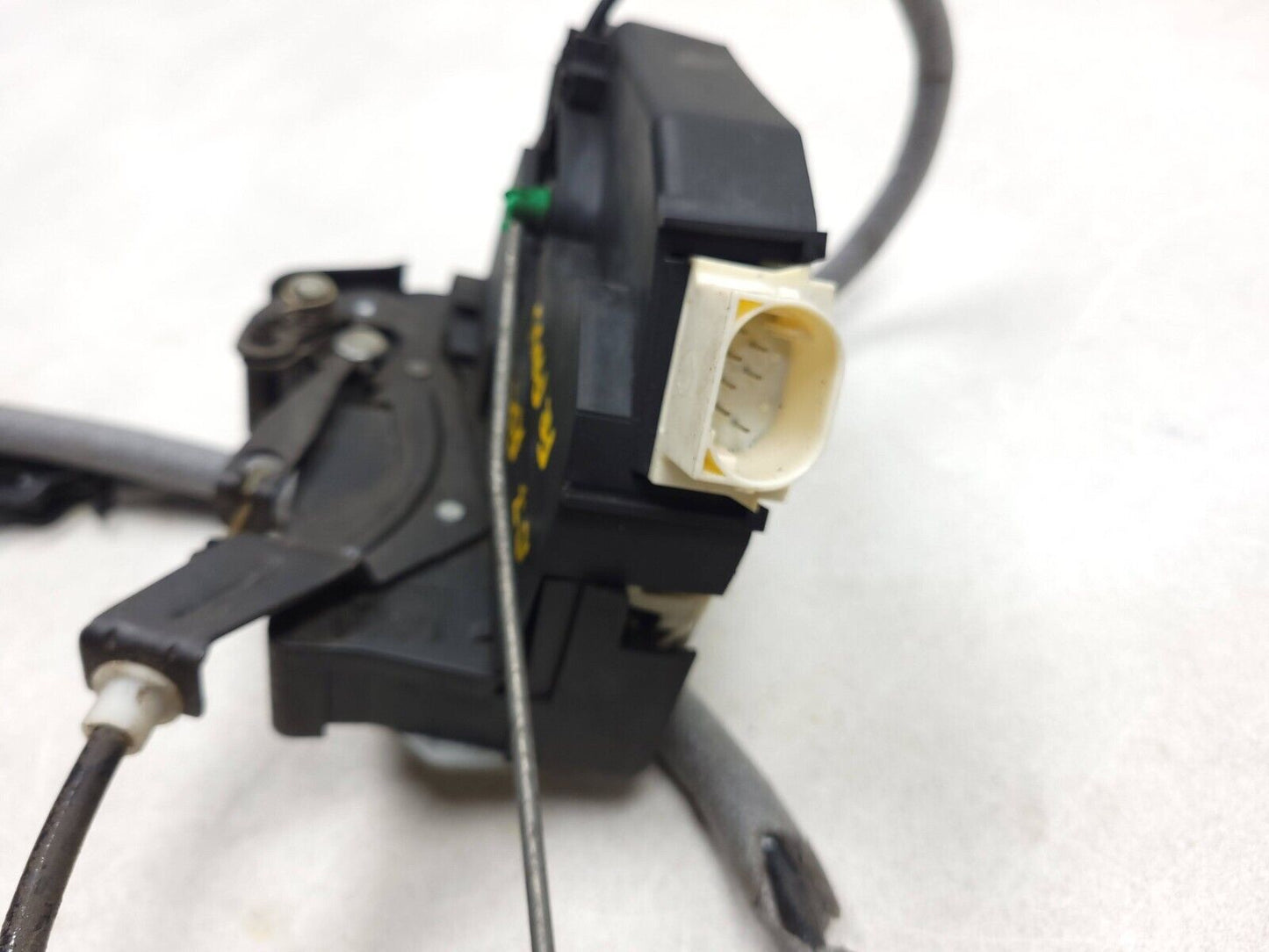 2006-2009 Range Rover Door Lock Latch Actuator Front Right Passenger Side OEM