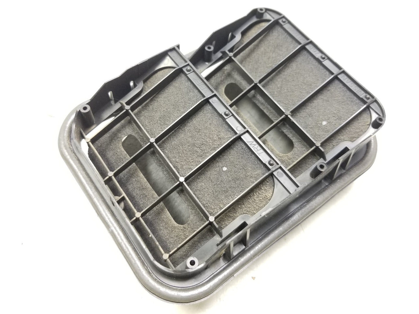 11-15 Nissan Rogue Rear Quarter Pressure Vent Pair 76804ed50a OEM ✅