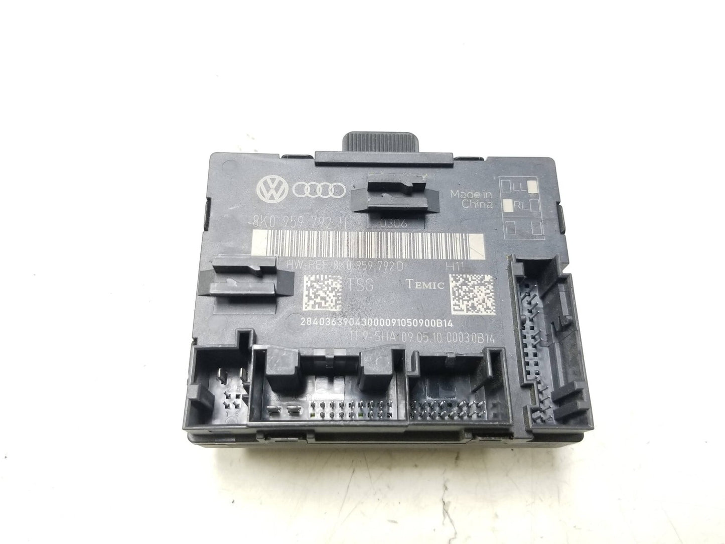2009 - 2012 Audi Q5 Door Control Module Front Passenger Side Right OEM
