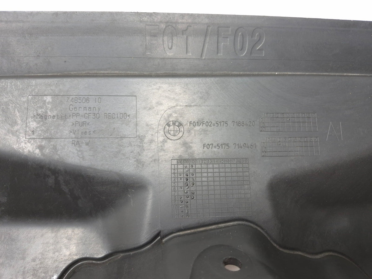 2011 BMW 750li Front Sound Insulating Cover 7188420 Oem✅