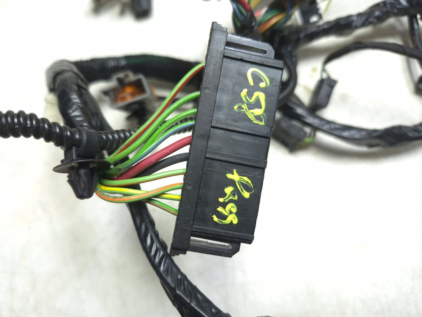 2018 Chrysler 300 Front Seat Wire Harness Right Passenger Side OEM