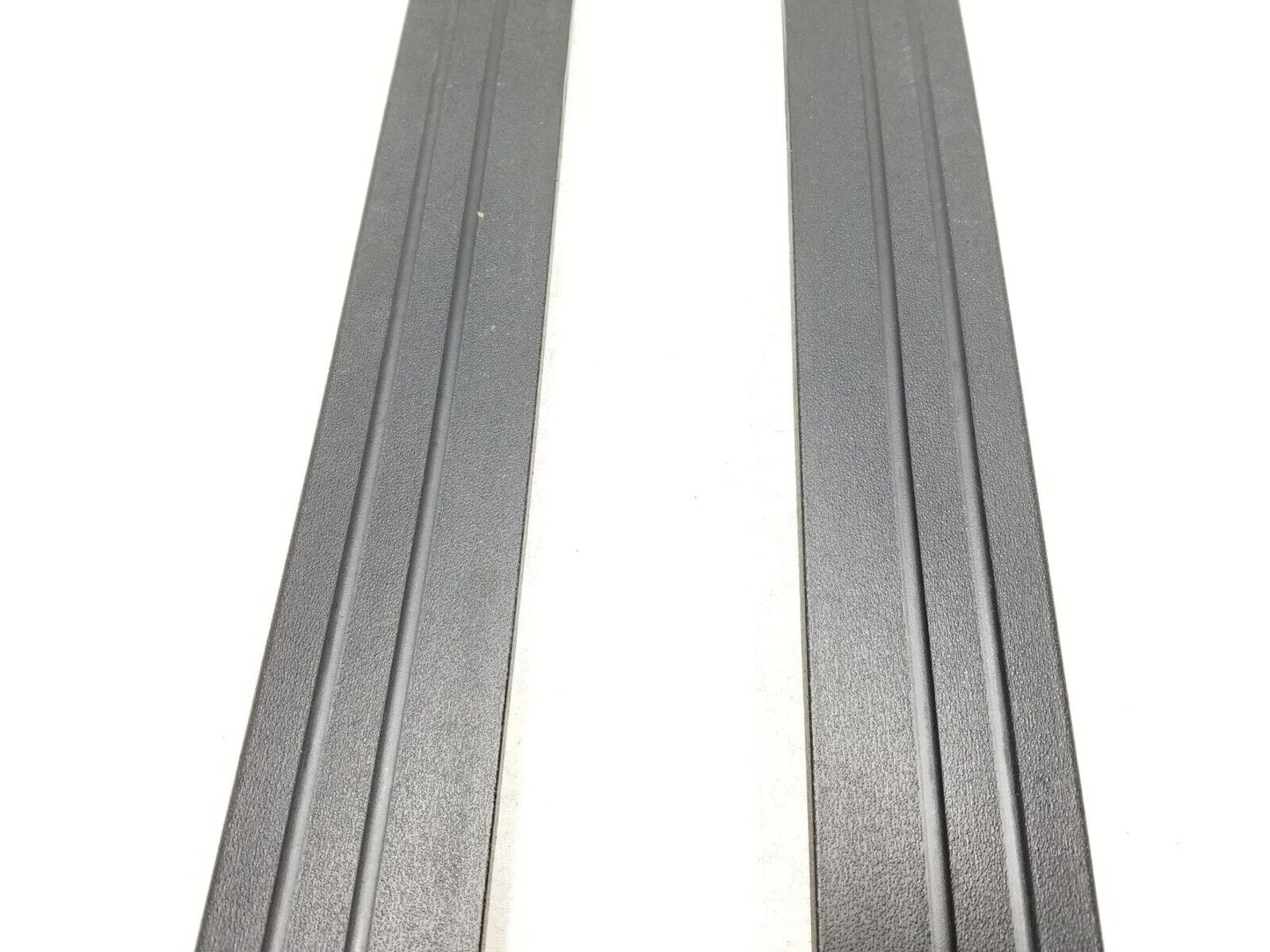 2009-2016 Hyundai Genesis Coupe Door Sill Scuff Trim Step Left & Right OEM