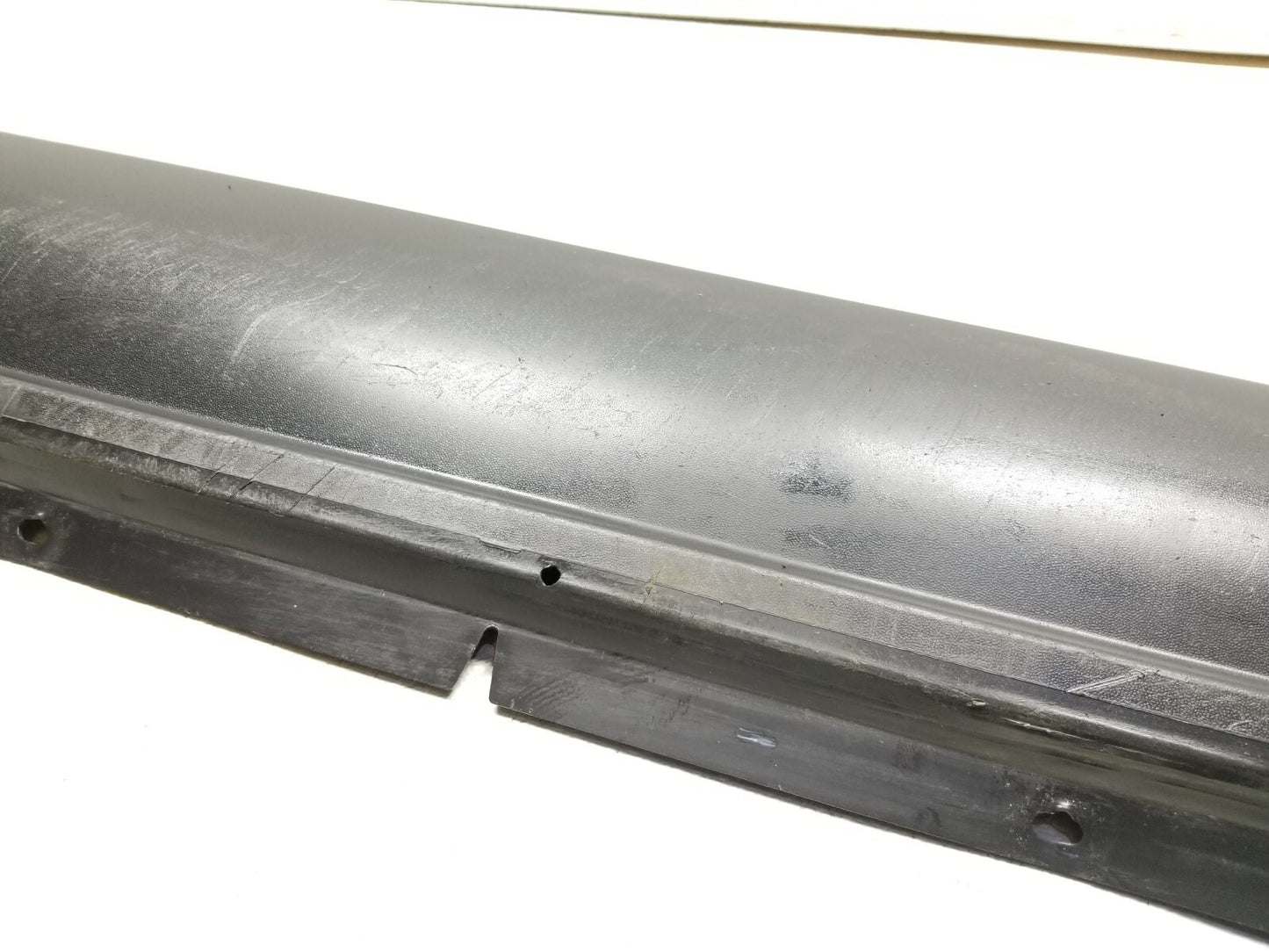 2011 - 2014 Porsche Cayenne Right Passenger Side Rocker Panel Skirt Molding OEM