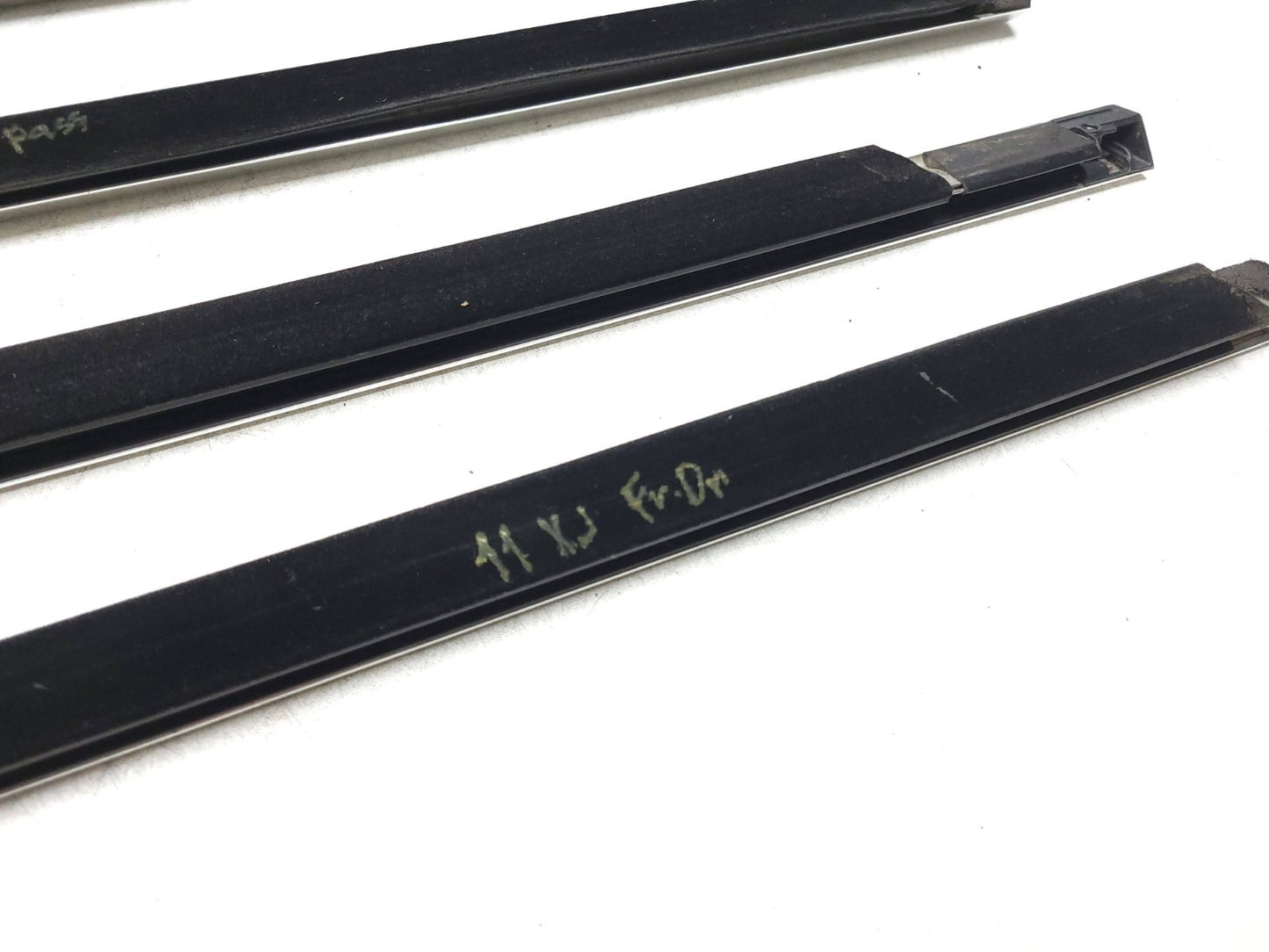 2010 - 2019 Jaguar XJ Door Glass Belt Seal Molding Set 4 OEM