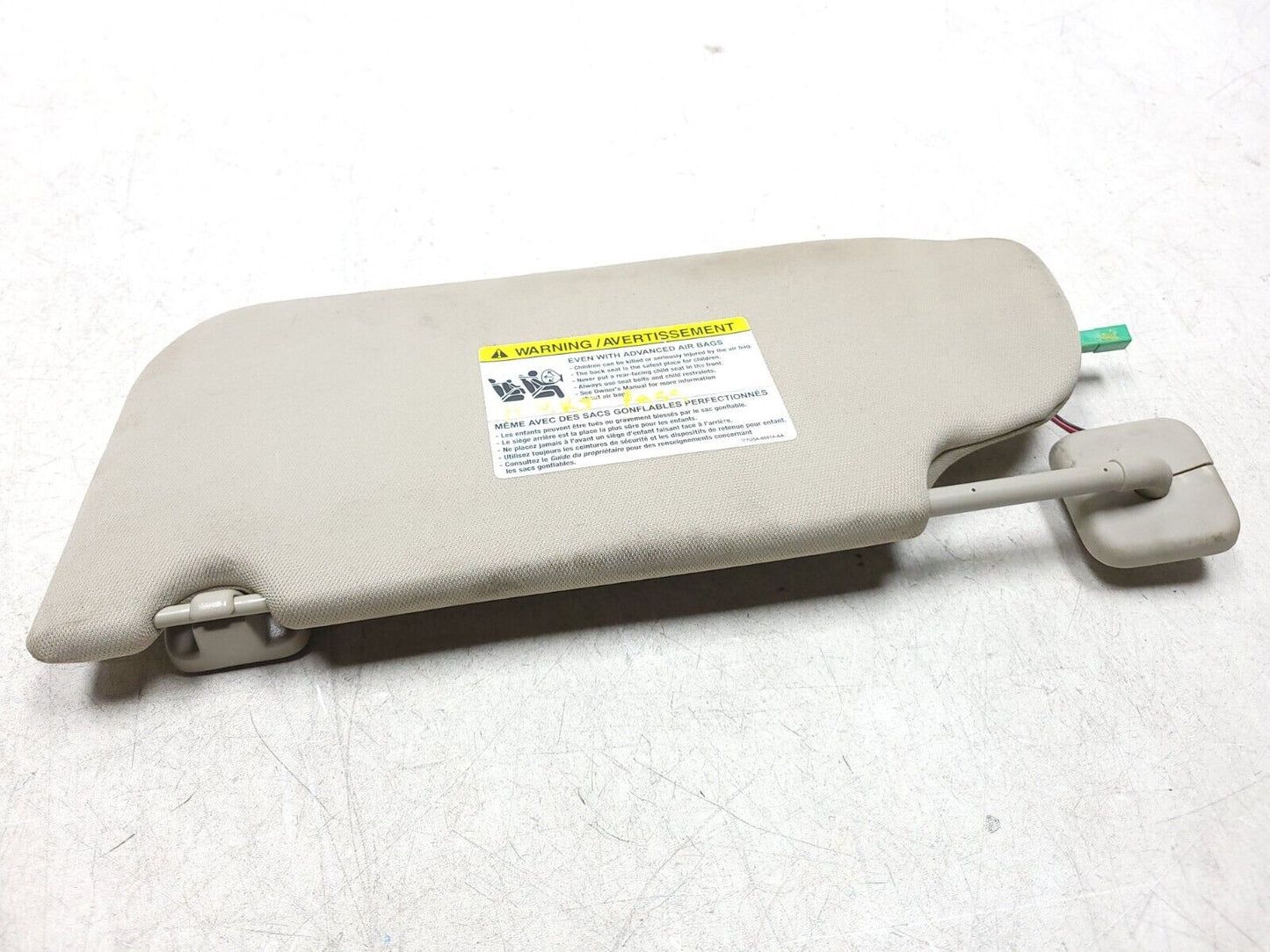 10-19 Lincoln MKT Sun Visor Pair OEM