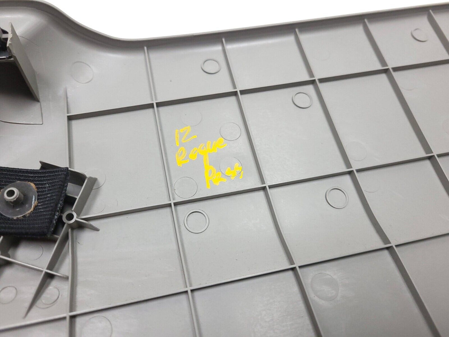 2012 - 2015 Nissan Rogue Front Passenger Seat Side Trim Cover Guide Sleeve OEM ā