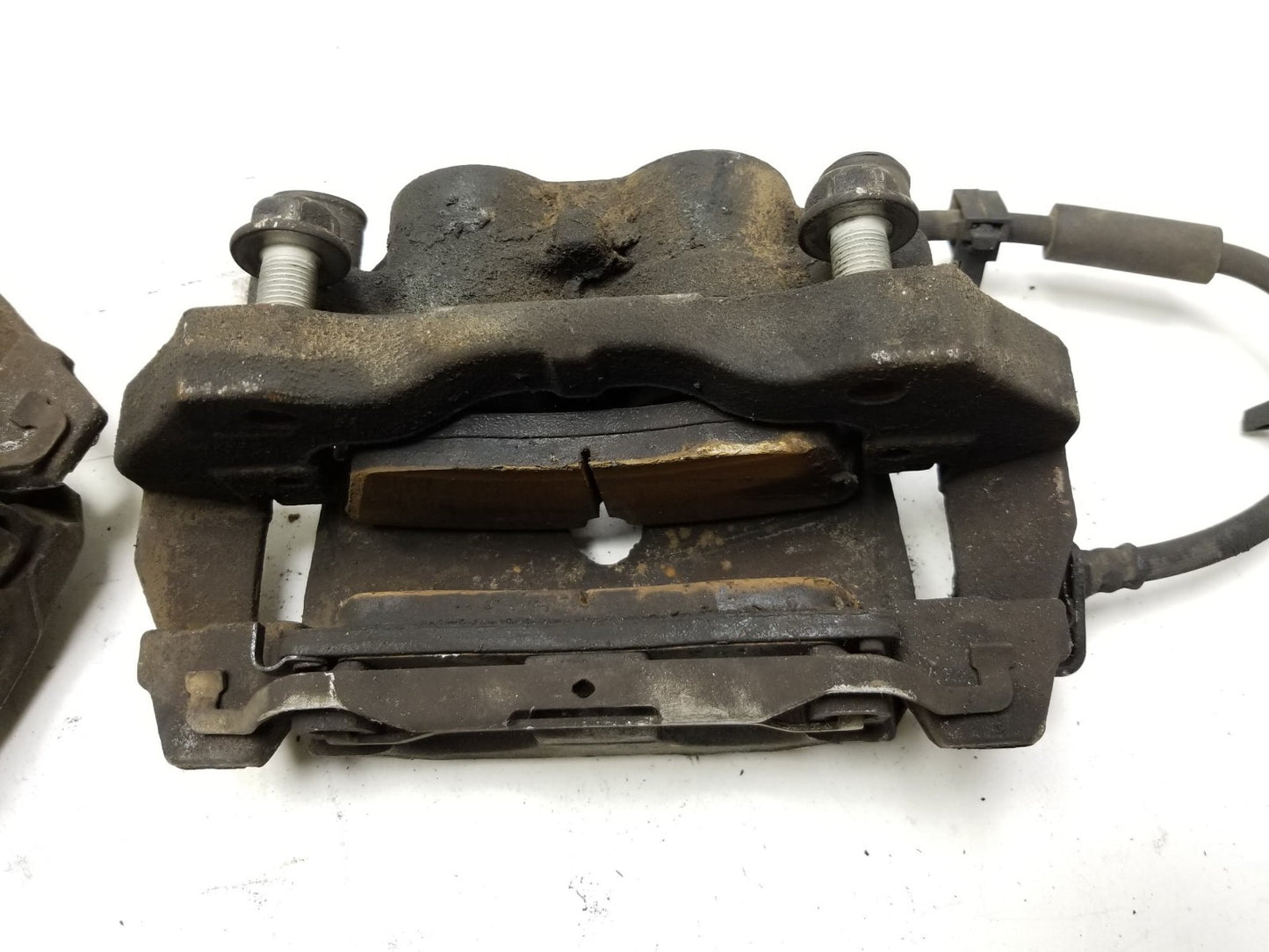 2012 Jeep Grand Cherokee Brake Caliper Front Left & Right Pair OEM