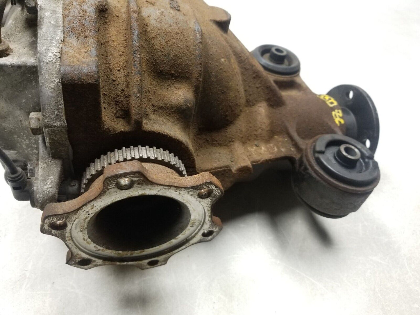 2003 - 2009 Nissan 350z Rear Differential Carrier Assembly OEM 64k