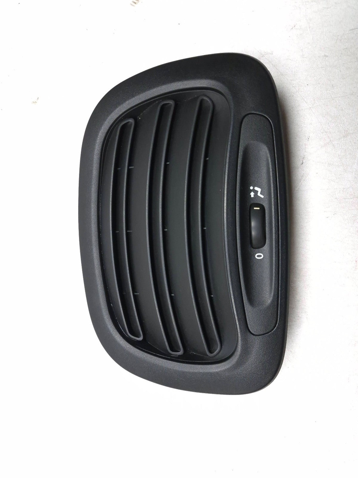 2014 Fiat 500l Centr Dashboard AC Heater Air Vent Grille OEM