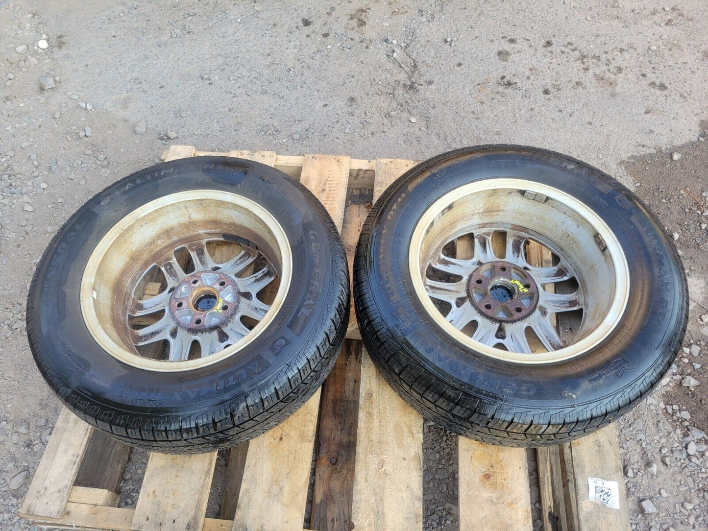 09- 18 Volkswagen Tiguan Wheel Rim W/ Tire General 215/65r16 Pair OEM