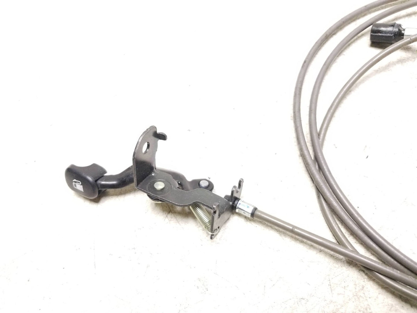 2014 - 2019 Kia Soul Fuel Tank Door Lid Release Handle Cable OEM