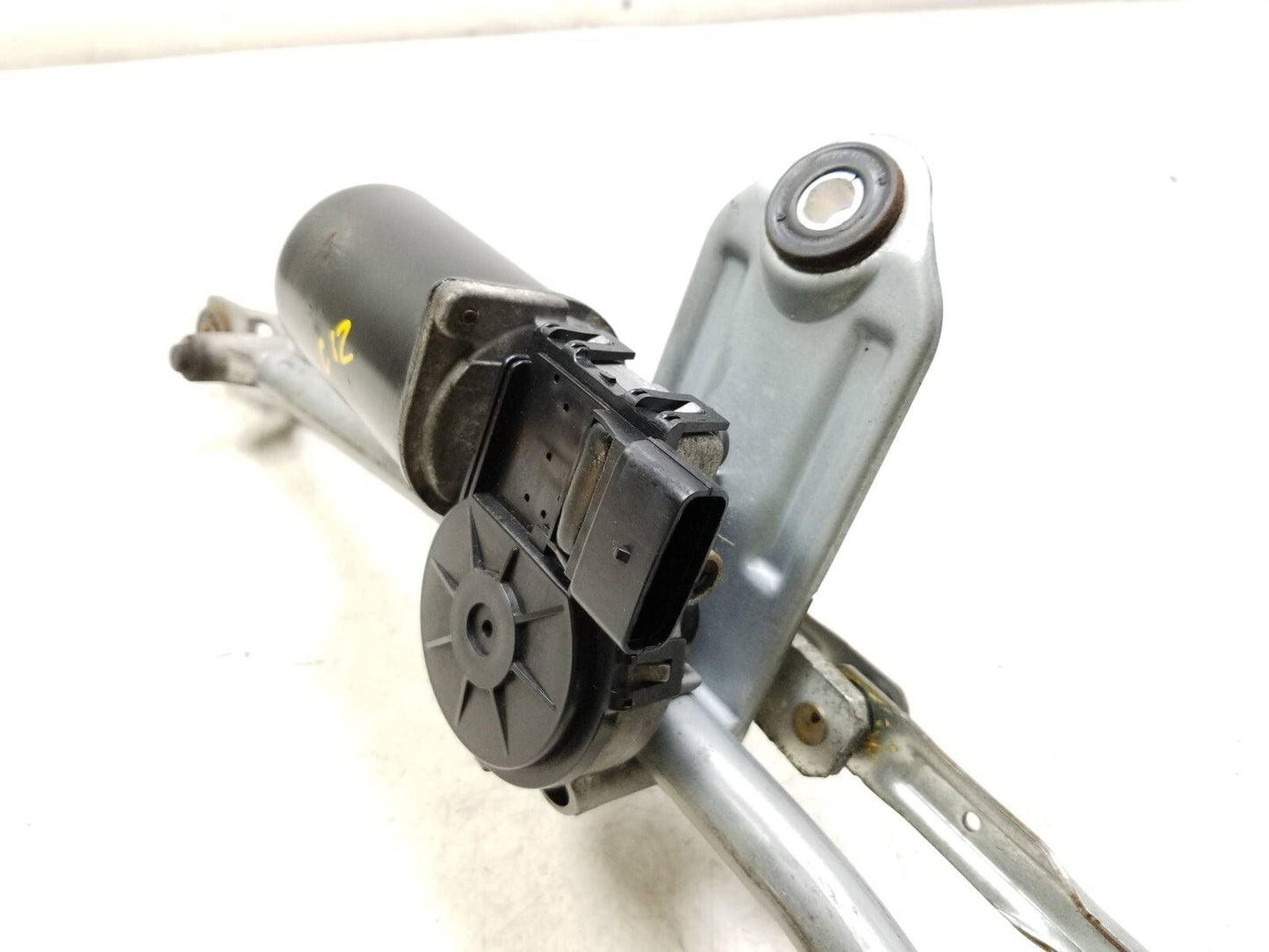 2011 - 2016 Kia Sportage Windshield Wiper Motor & Linkage Transmission OEM