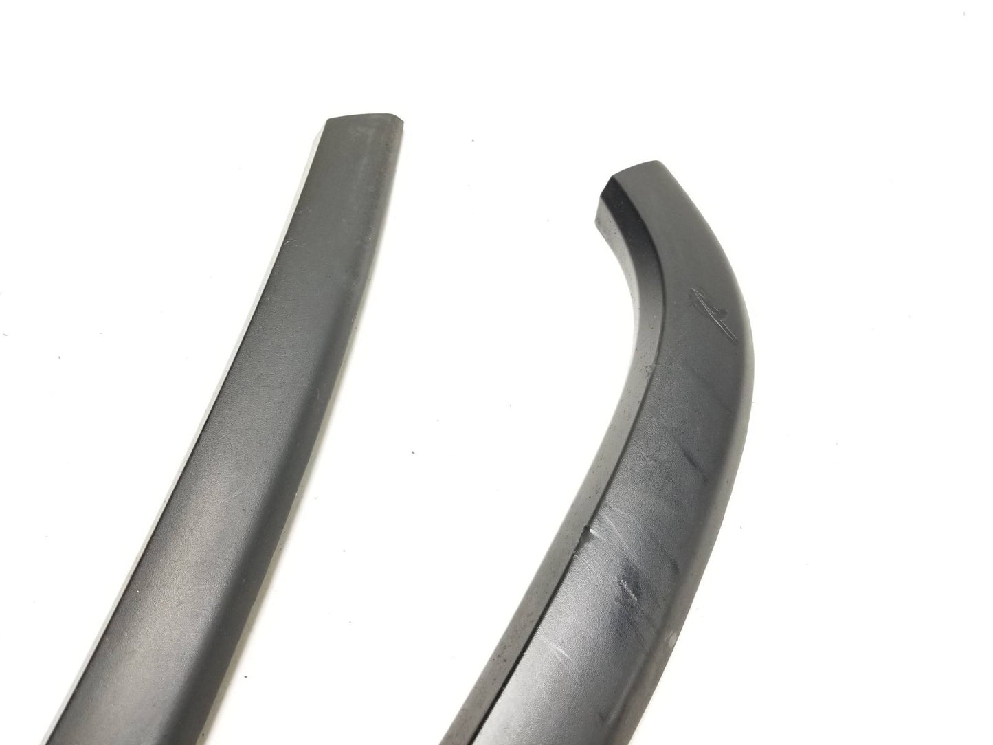 2012 Jeep Grand Cherokee Rear Fender Wheel Arch Molding Trim OEM
