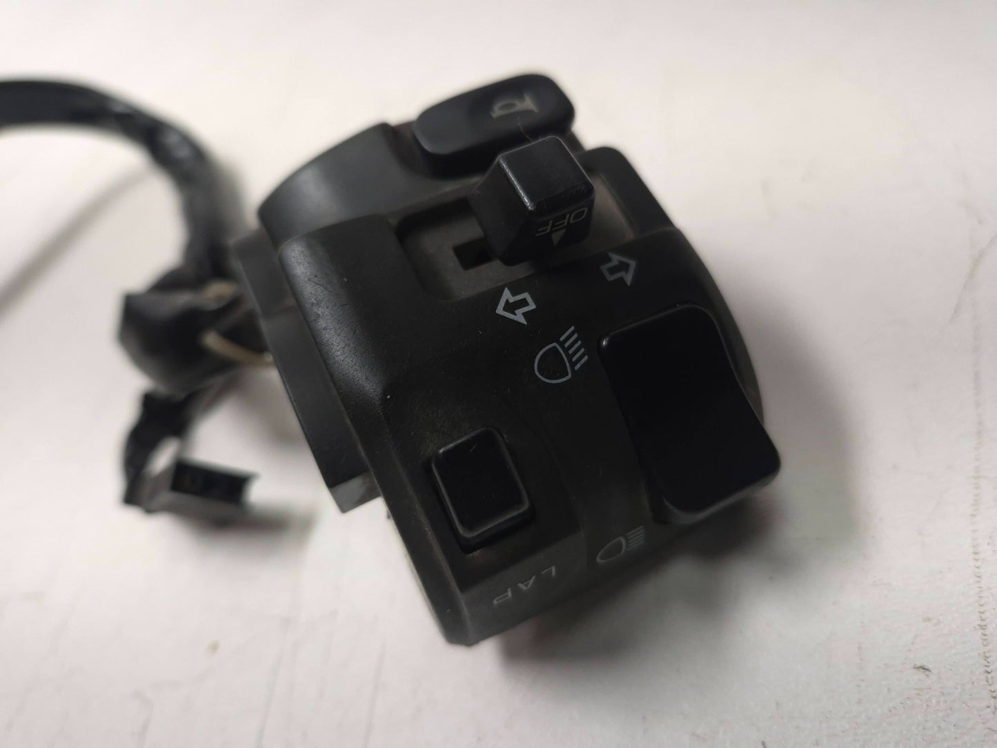 2005 Kawasaki Ninja Zx10r Left Handlebar Switch *for Parts* OEM