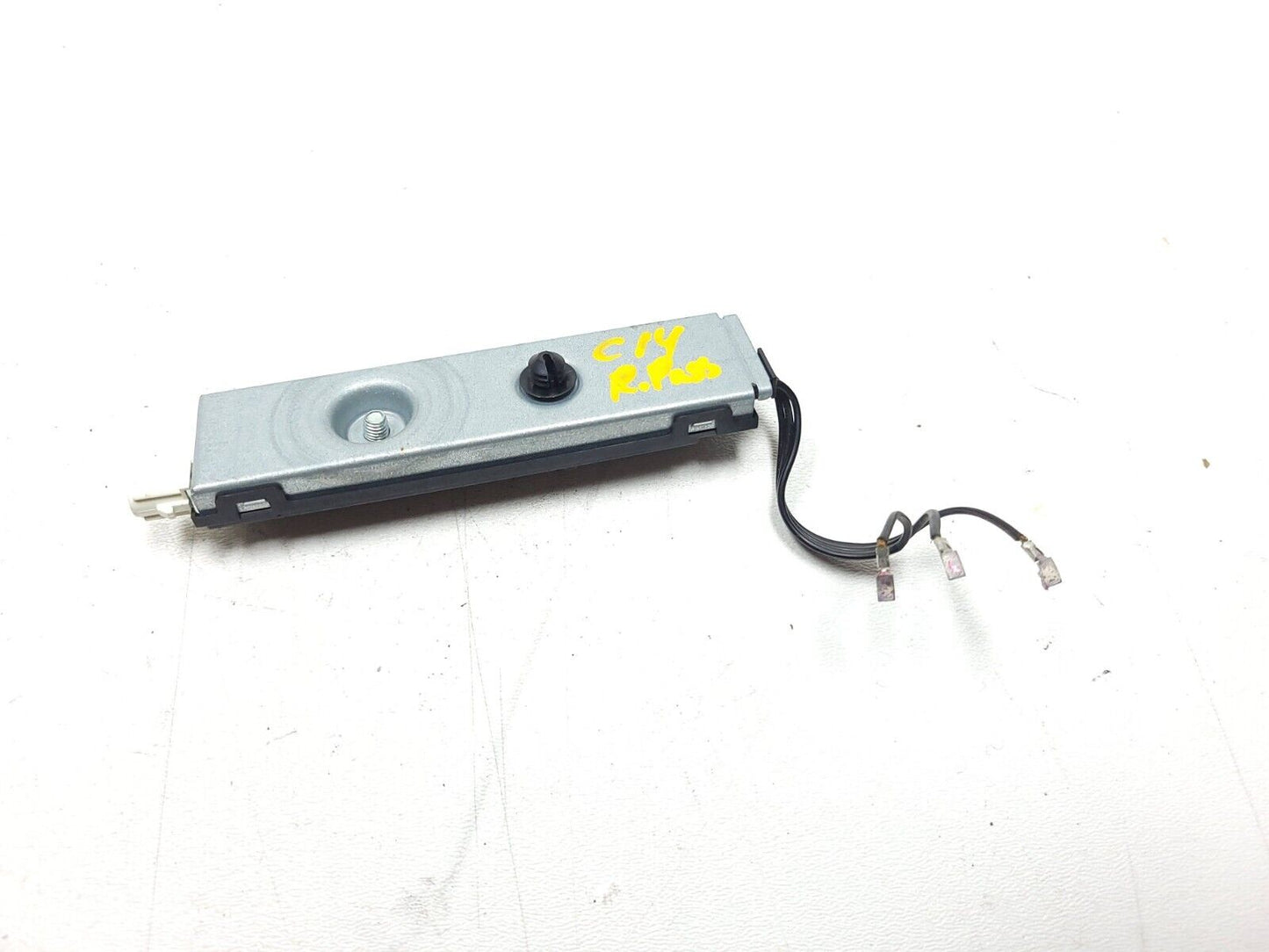 2015-2020 Mercedes C300 W205 Antenna Amplifier Booster A1669051702 OEM