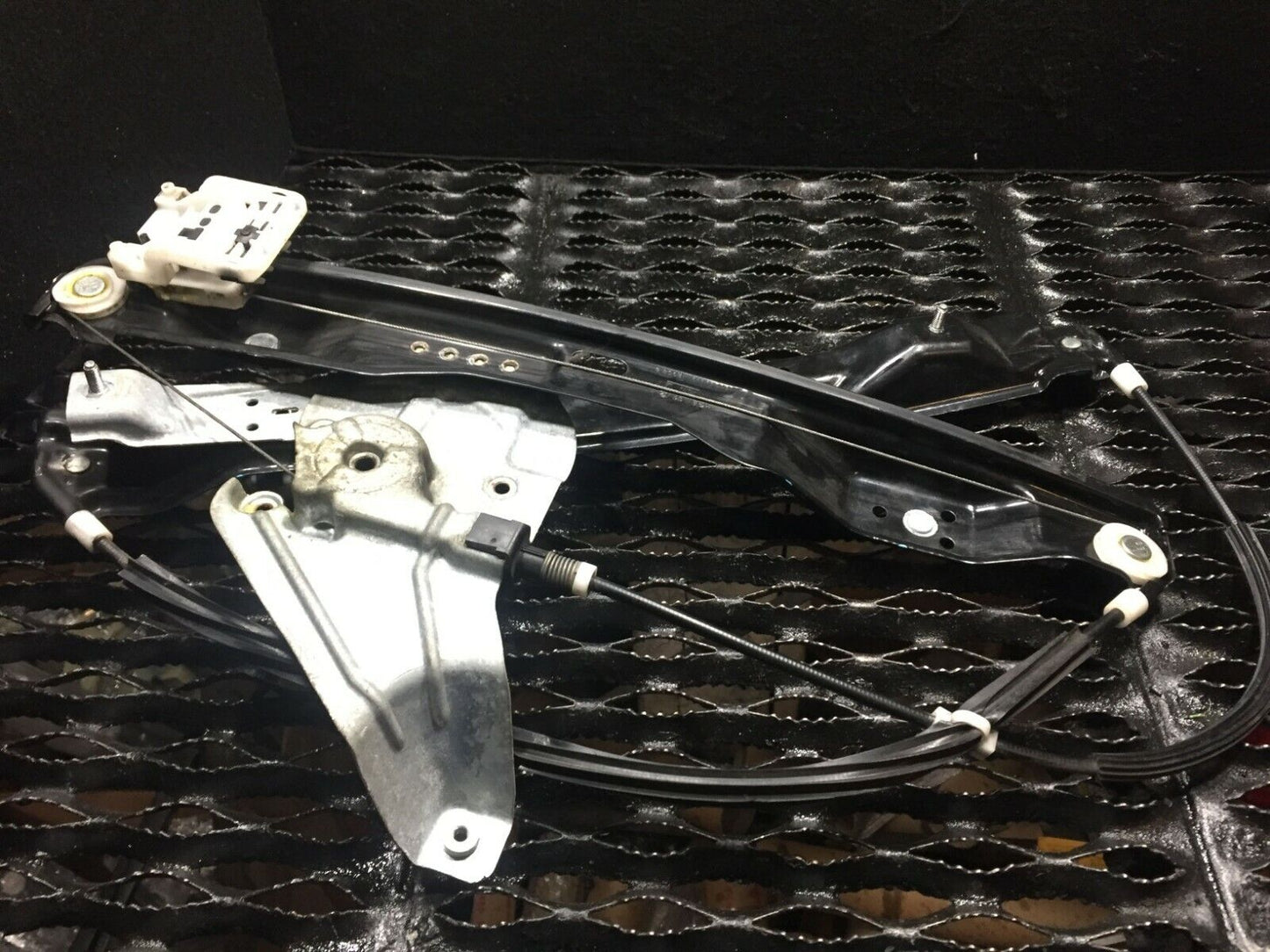 09 10 11 12 Lincoln MKS Front Door Window Regulator Driver Left Side OEM