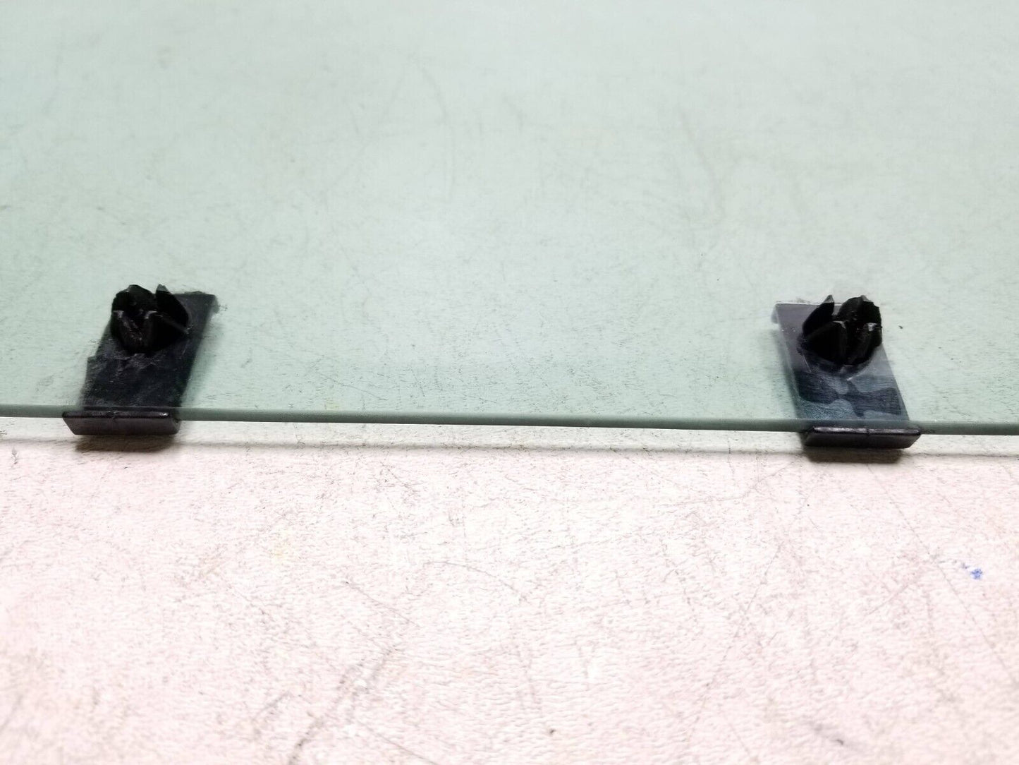 10 - 13 Ford Transit Connect Front Door Window Glass Passenger Right Side OEM