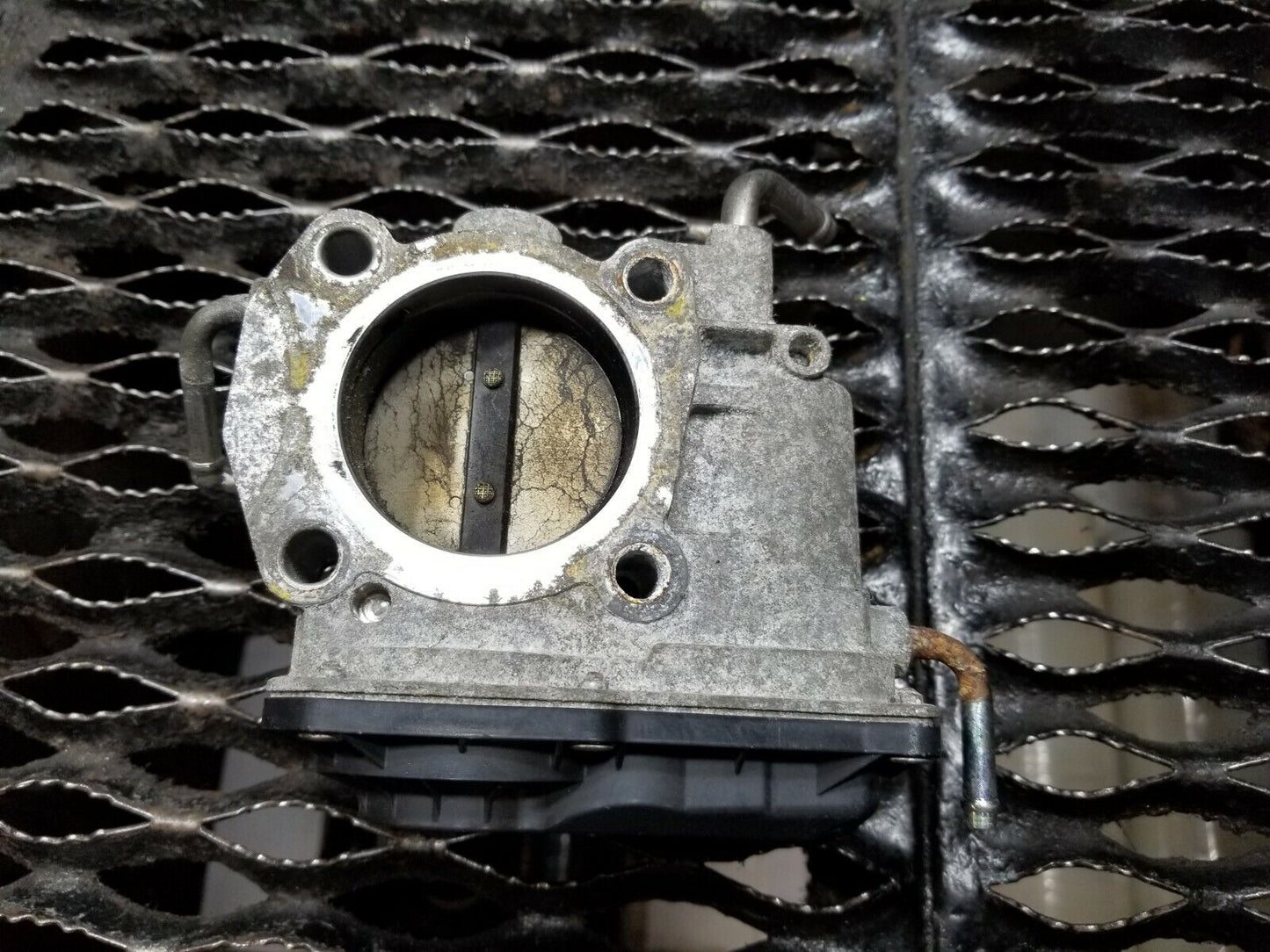 2007-2009 Scion Xb Throttle Body 2.4l OEM