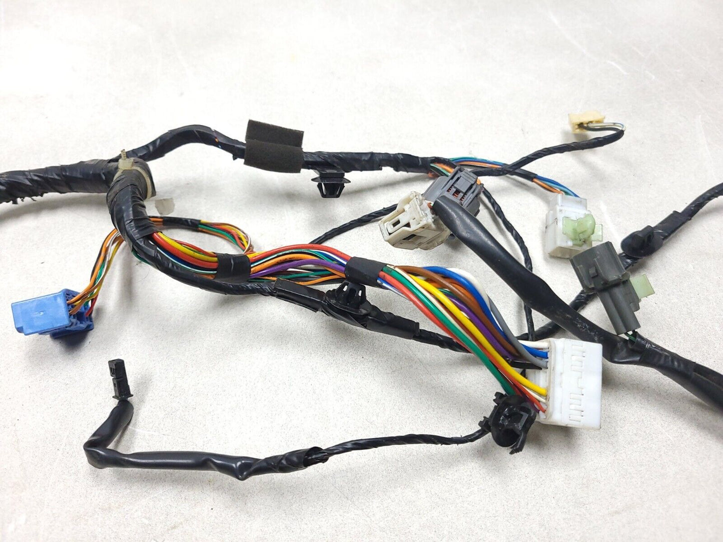 07 - 09 Mitsubishi Outlander Door Wire Harness Front Driver Side Left OEM