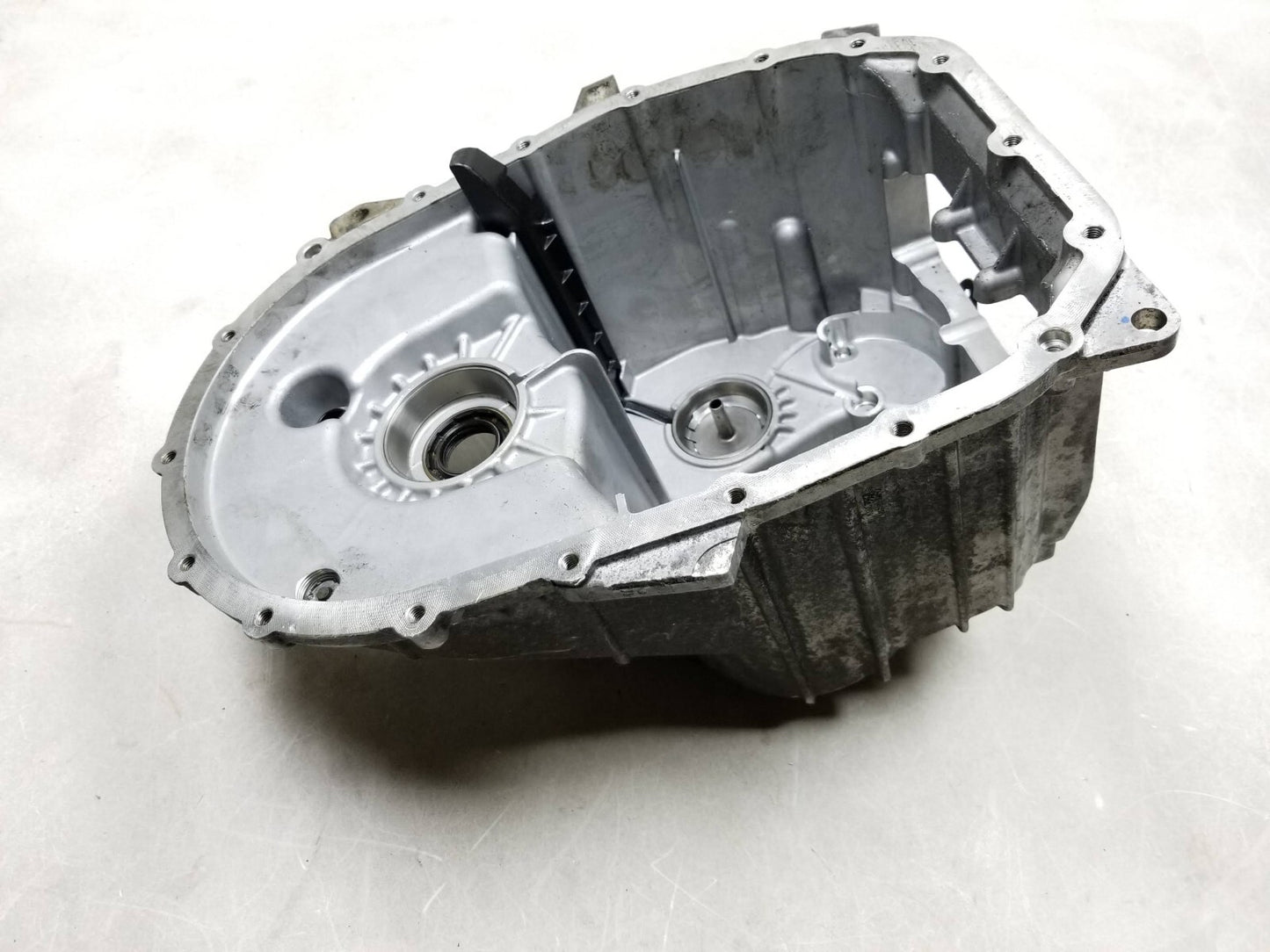 2013 - 2016 Dodge Dart Transmission Bell Housing Case Manual 1.4l OEM 52k Miles
