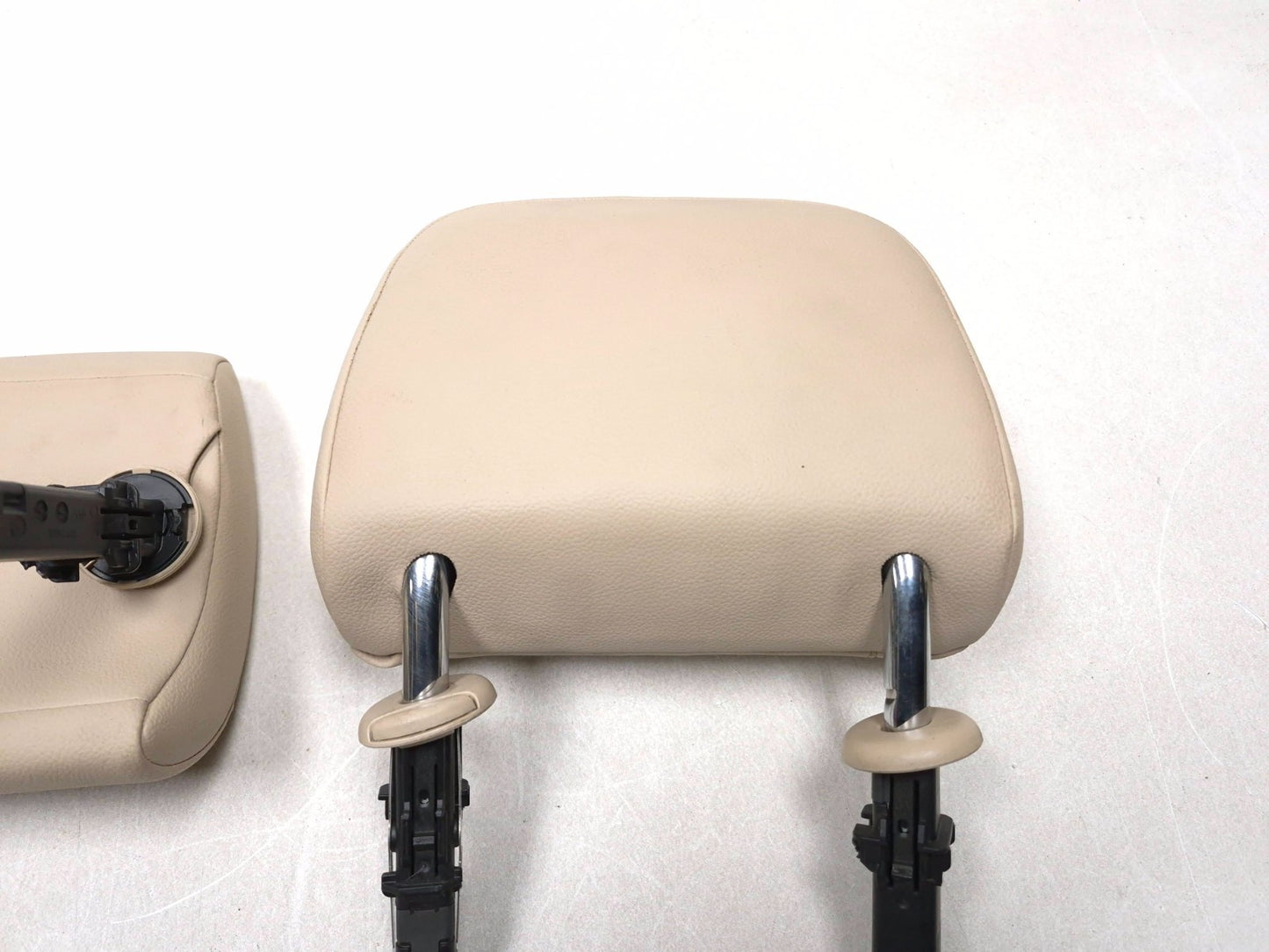 2017 Jaguar Xe Rear Seat Headrest Left & Center & Right OEM