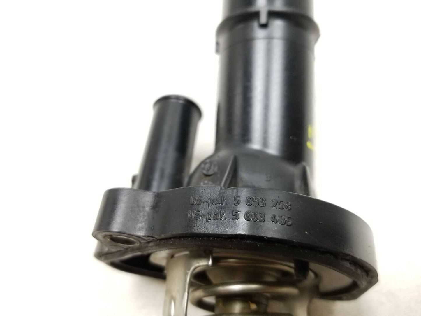 12 - 14 Ford Focus  Engine Coolant Thermostat Housing 5653258 OEM