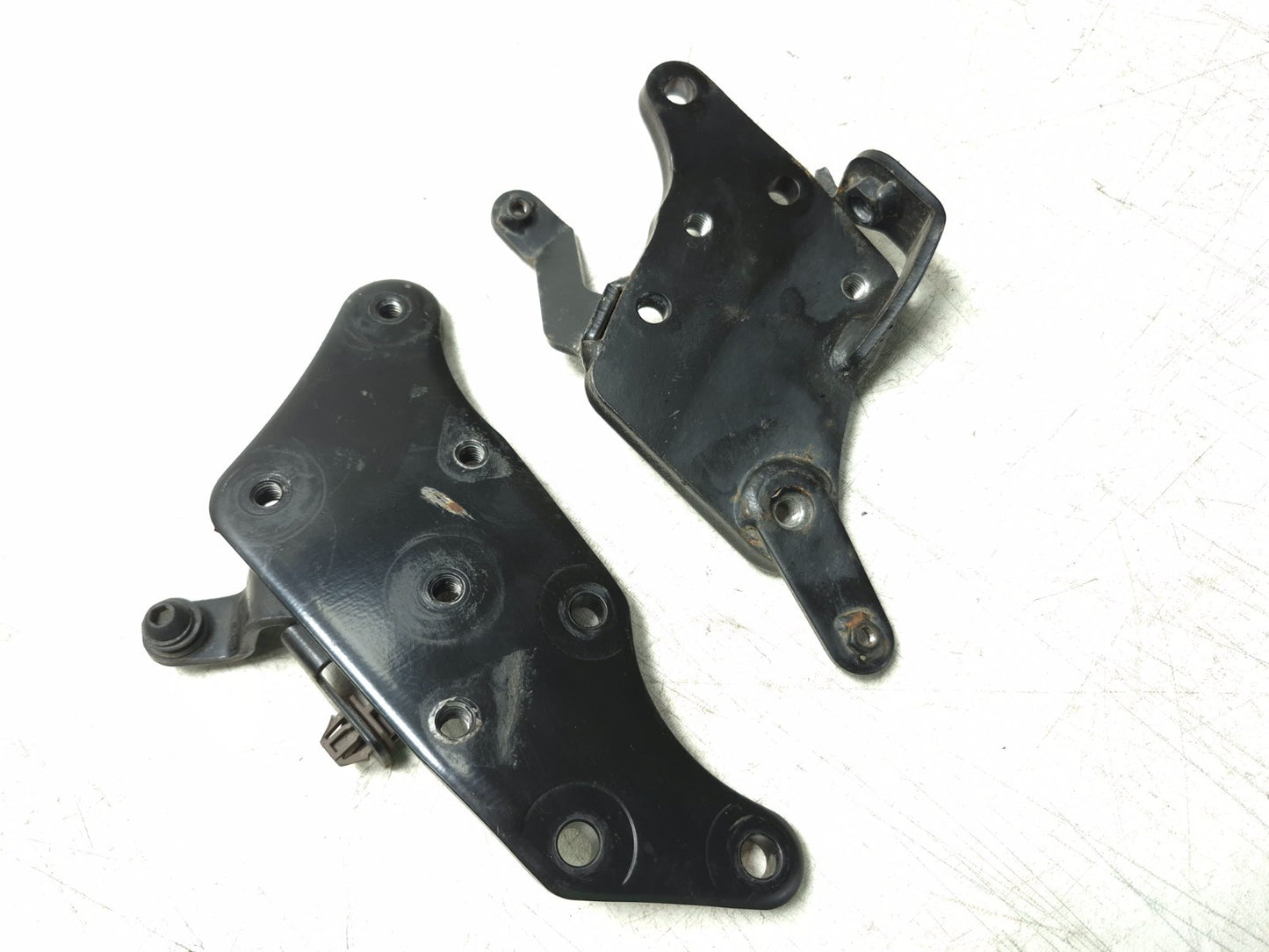 2015 Honda Ctx700n Front Foot Peg Mount Bracket Left & Right OEM