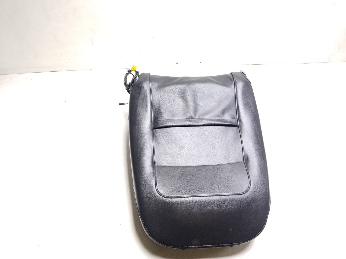 2010 - 2014 VW Golf GTI Front Upper Seat Cushion Passenger Side Right OEM