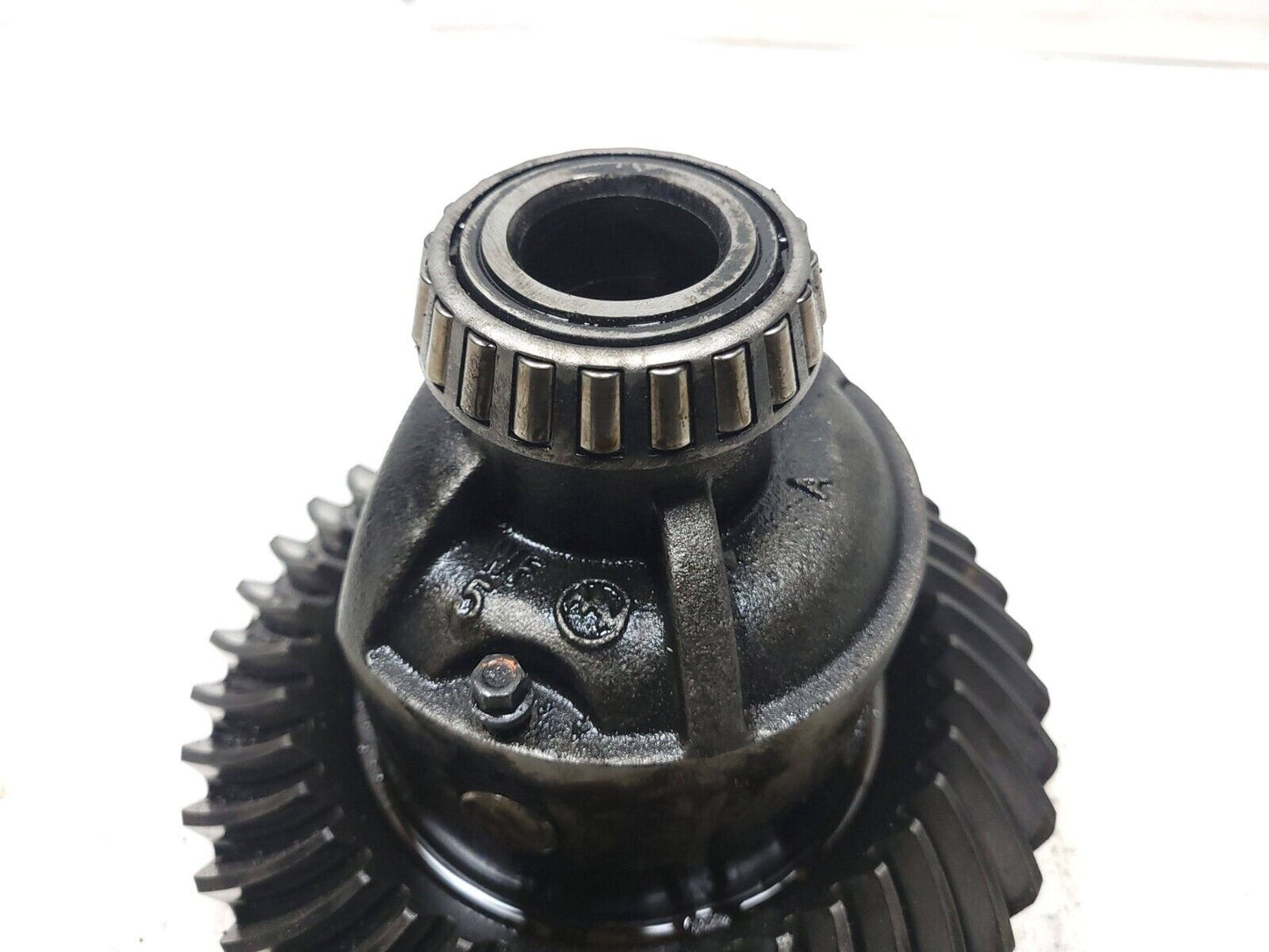 10-14 Chevrolet Suburban Rear Differential Main Gear 5.3l OEM