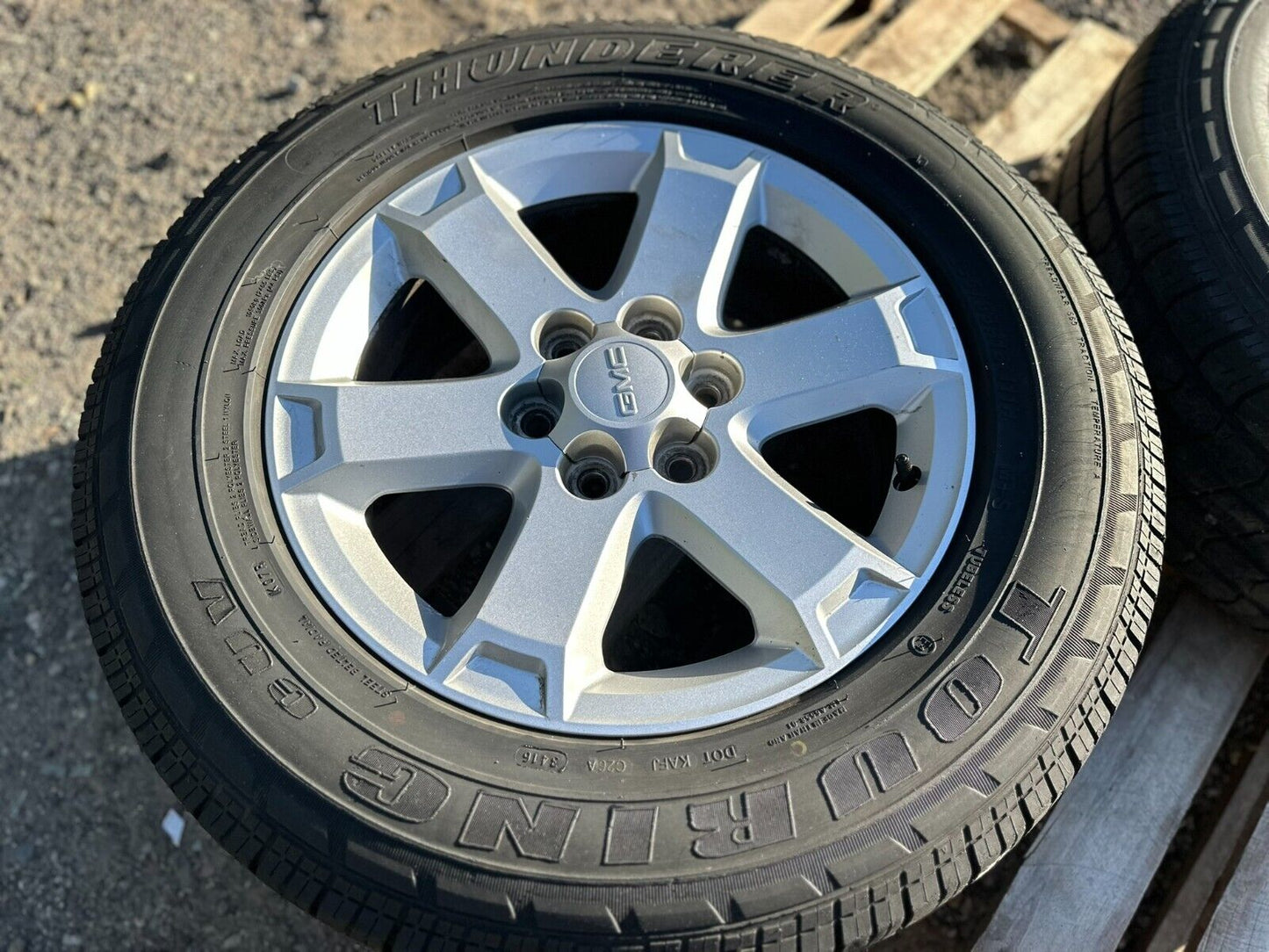 13 14 15 GMC Acadia Wheel W/ Tire Firestone 255/65r18 7/32" Pair OEM