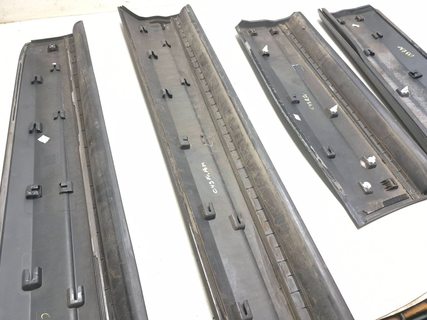 2011 Volkswagen Tiguan Lower Door Molding Front & Rear 4pcs OEM