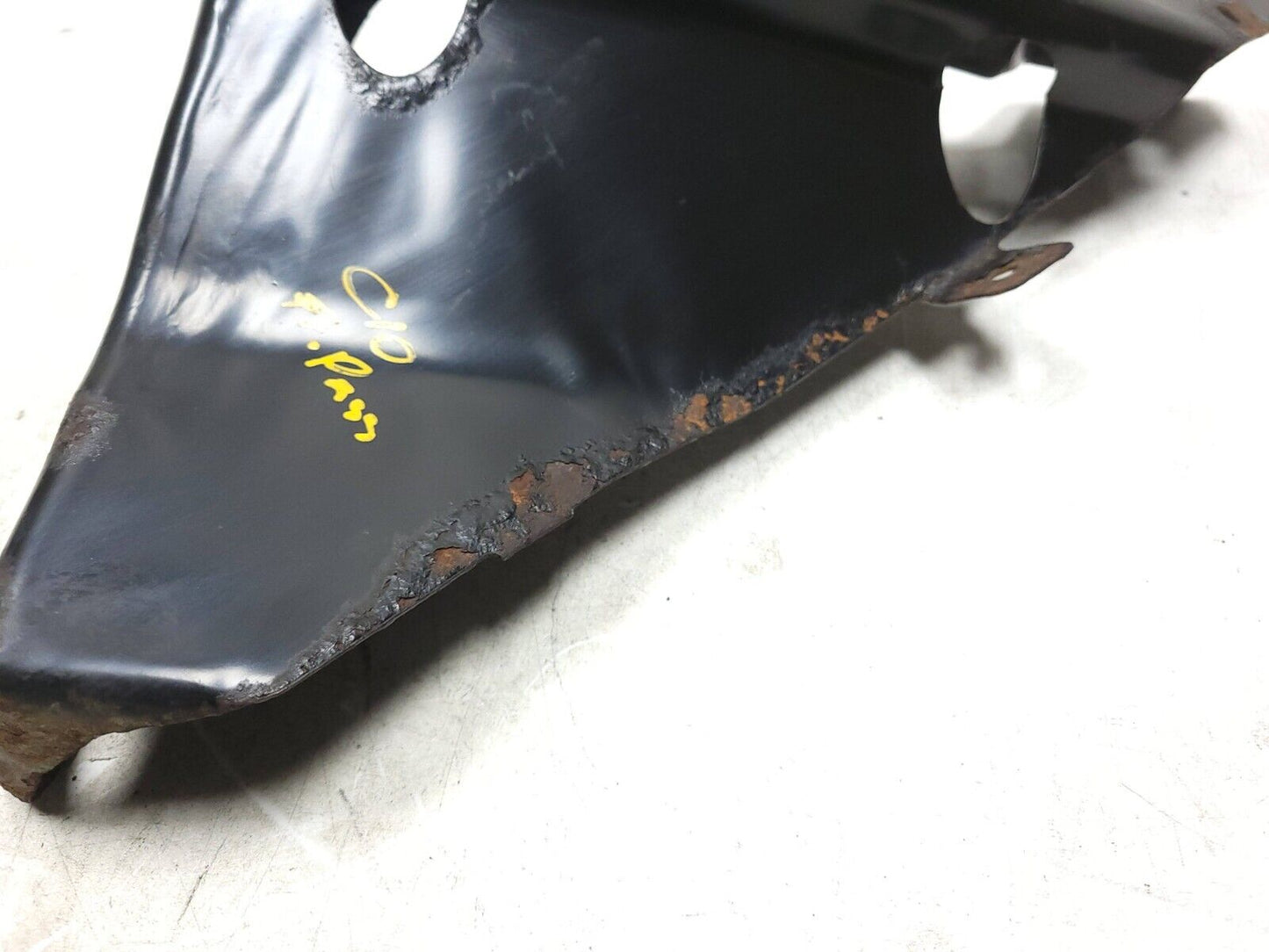 10-14 Chevrolet Suburban Battery Tray Support Bracket OEM