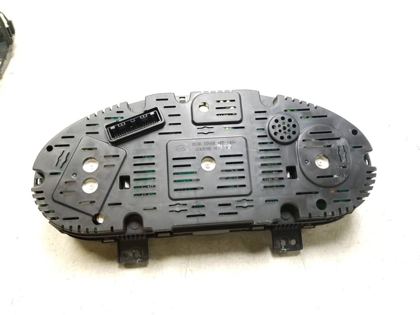 2010 - 2011 Kia Sportage At Instrument Cluster Speedometer OEM 305k