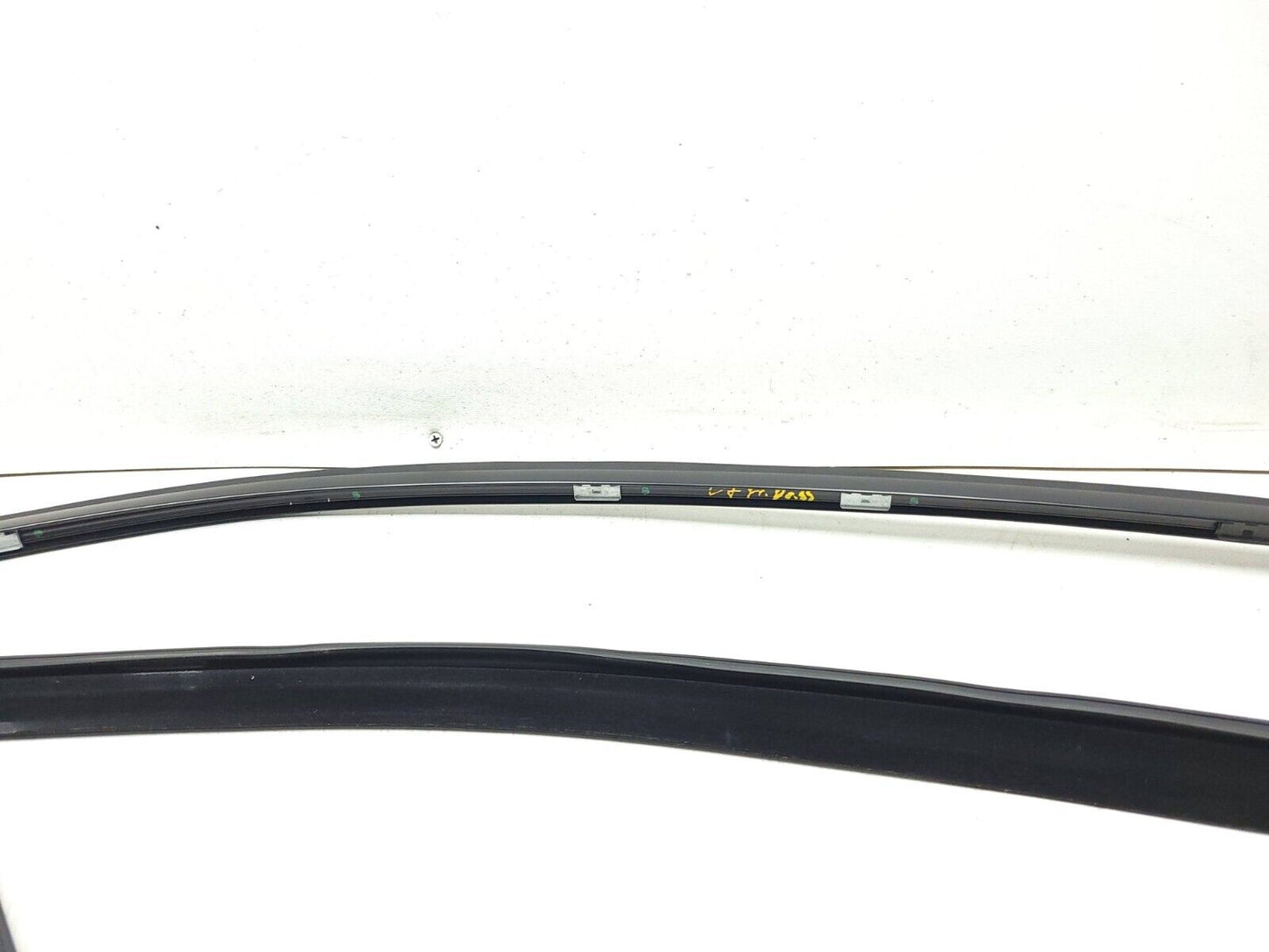 07-13 BMW E70 X5 Door Window Chanel Trim & Seal Front Passenger Side Rh 4pcs OEM