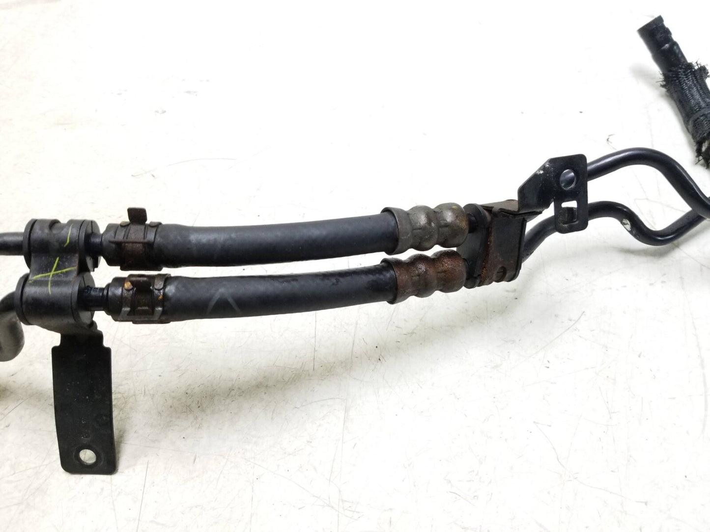 2010 - 2016 Cadillac SRX 3.0l Steering Pump Oil Hose OEM
