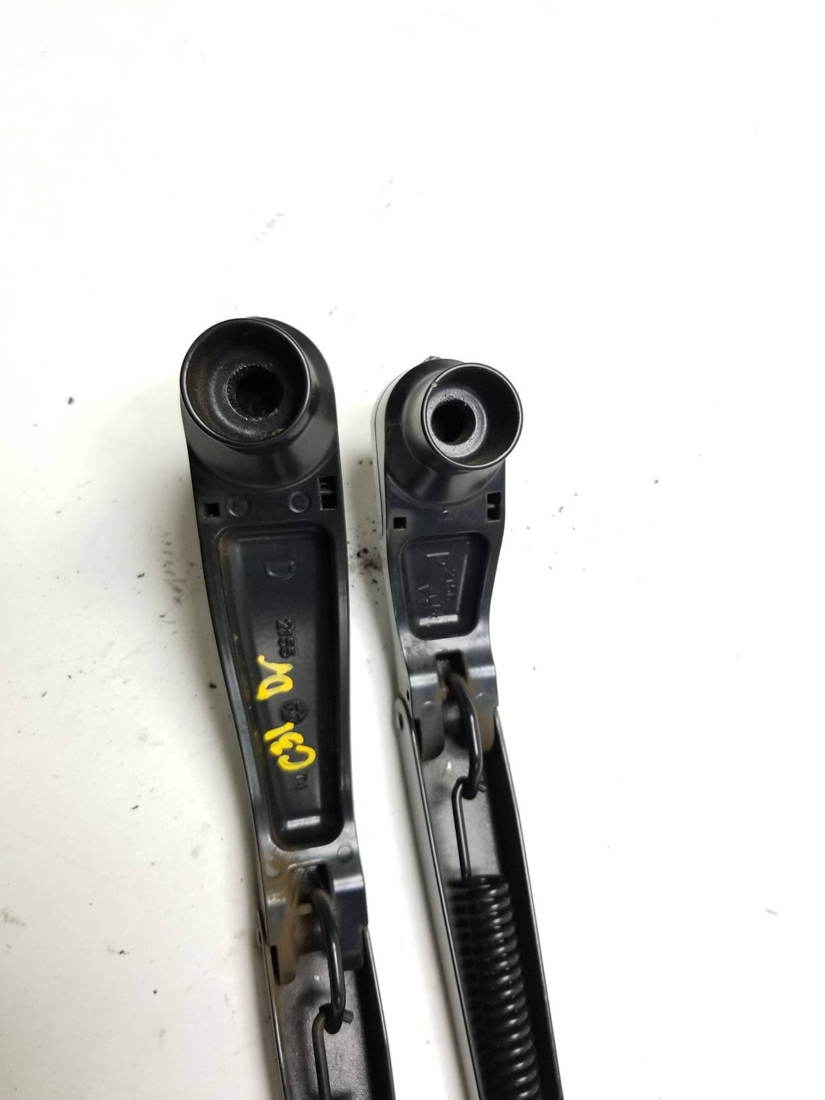 2012 Jeep Grand Cherokee Windshield Wiper Arm Pair OEM
