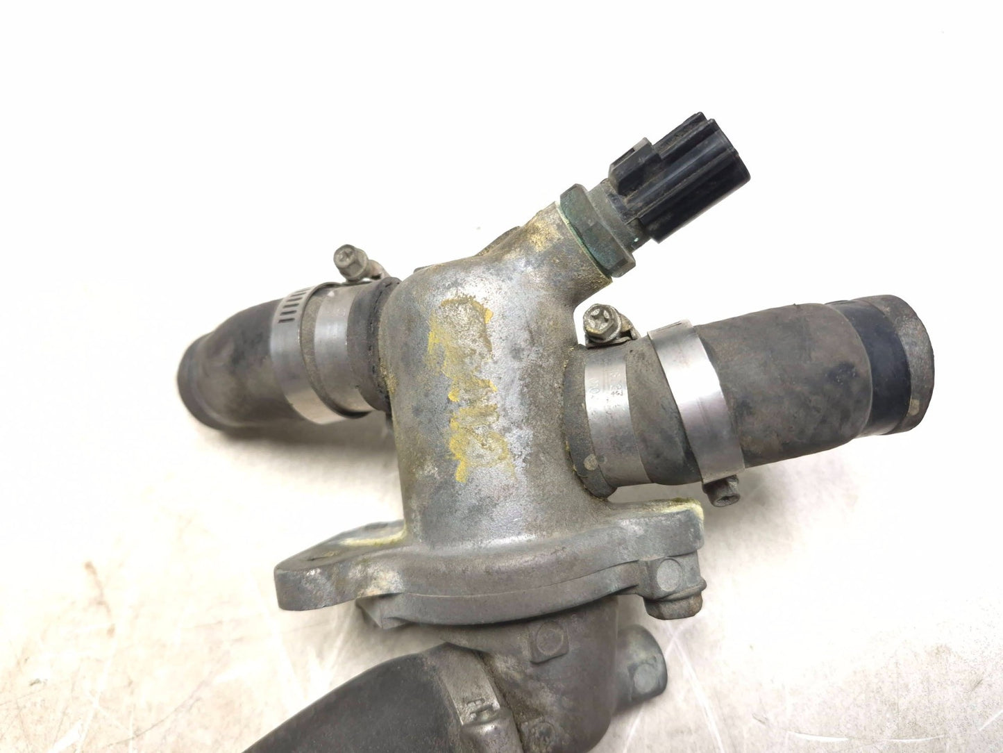 2002 Suzuki V-strom 1000 Dl1000 Thermostat Housing OEM