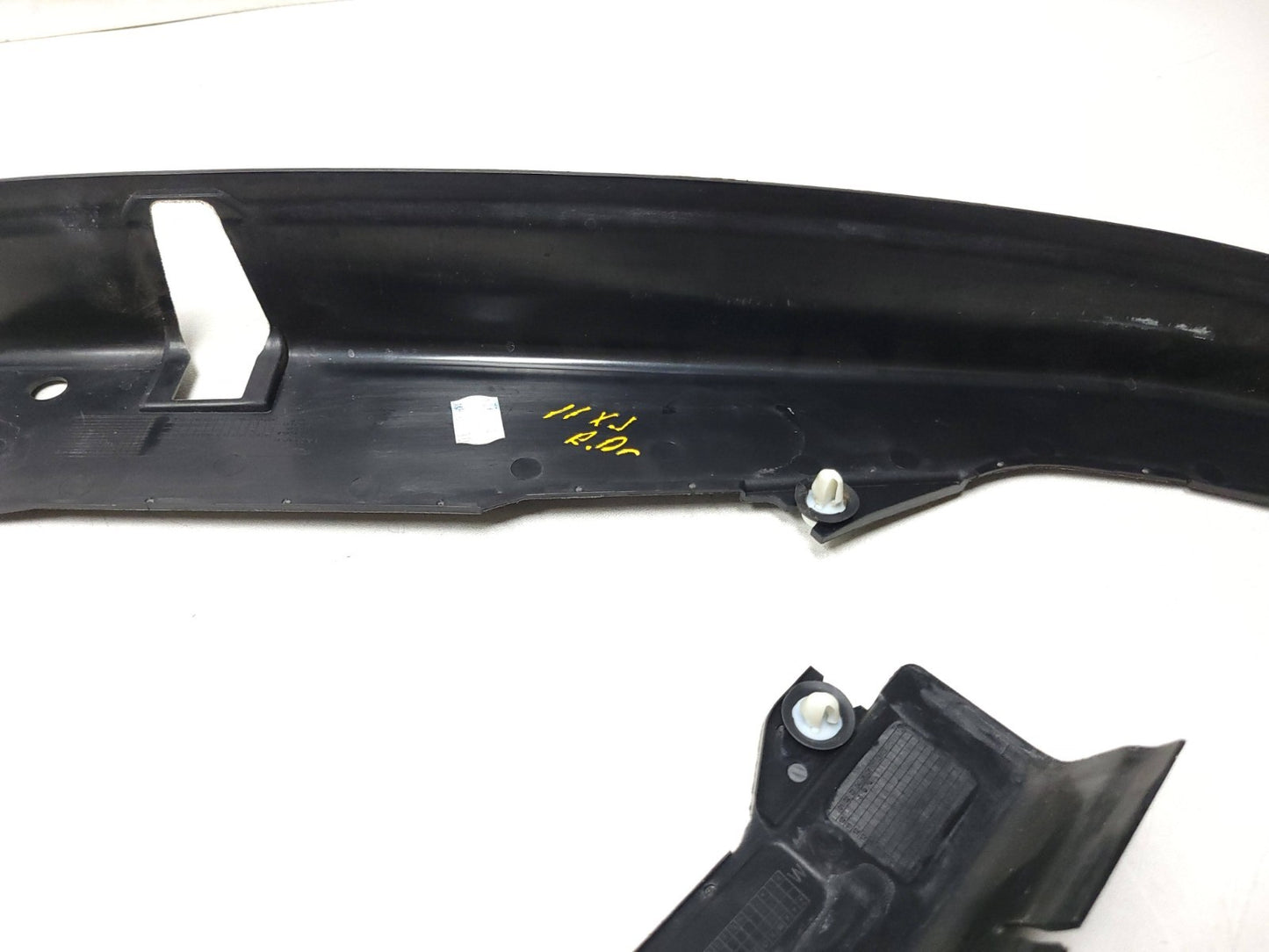 2010 - 2015 Jaguar XJ Door Finish Trim Panel Cover Lower Set 8 OEM