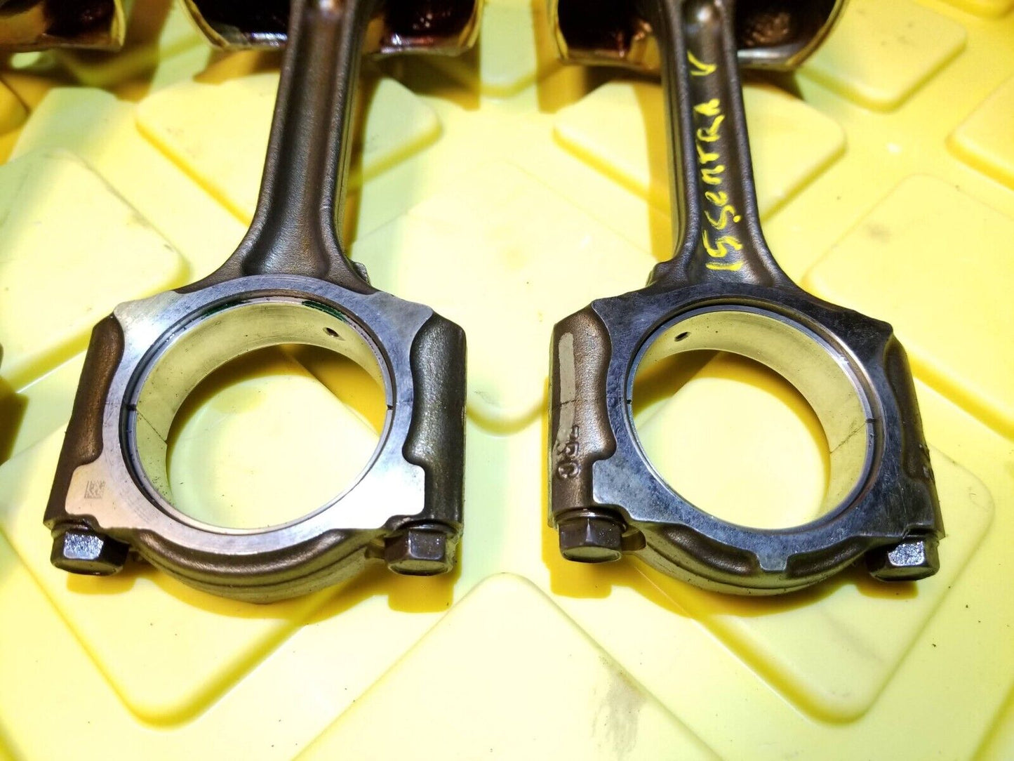 13 - 16 Nissan Sentra Piston W/ Connecting Rod 4pcs 1.8l OEM
