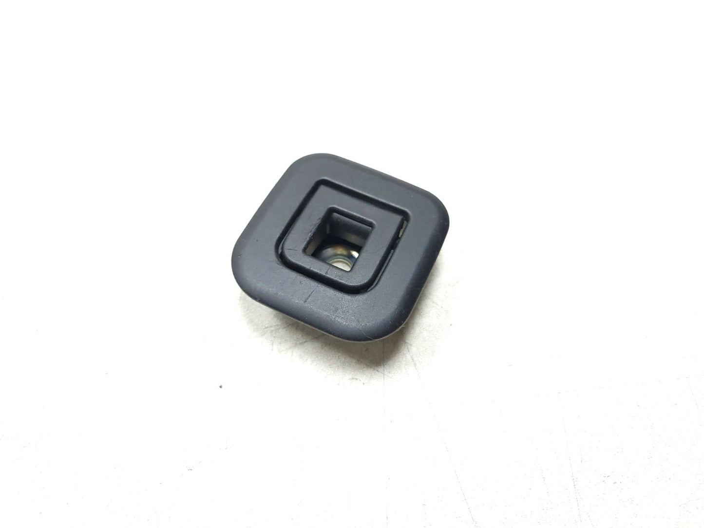 2008 - 2014 BMW X6 E71 Rear Seat Lock Trim & Set Belt Retractor OEM