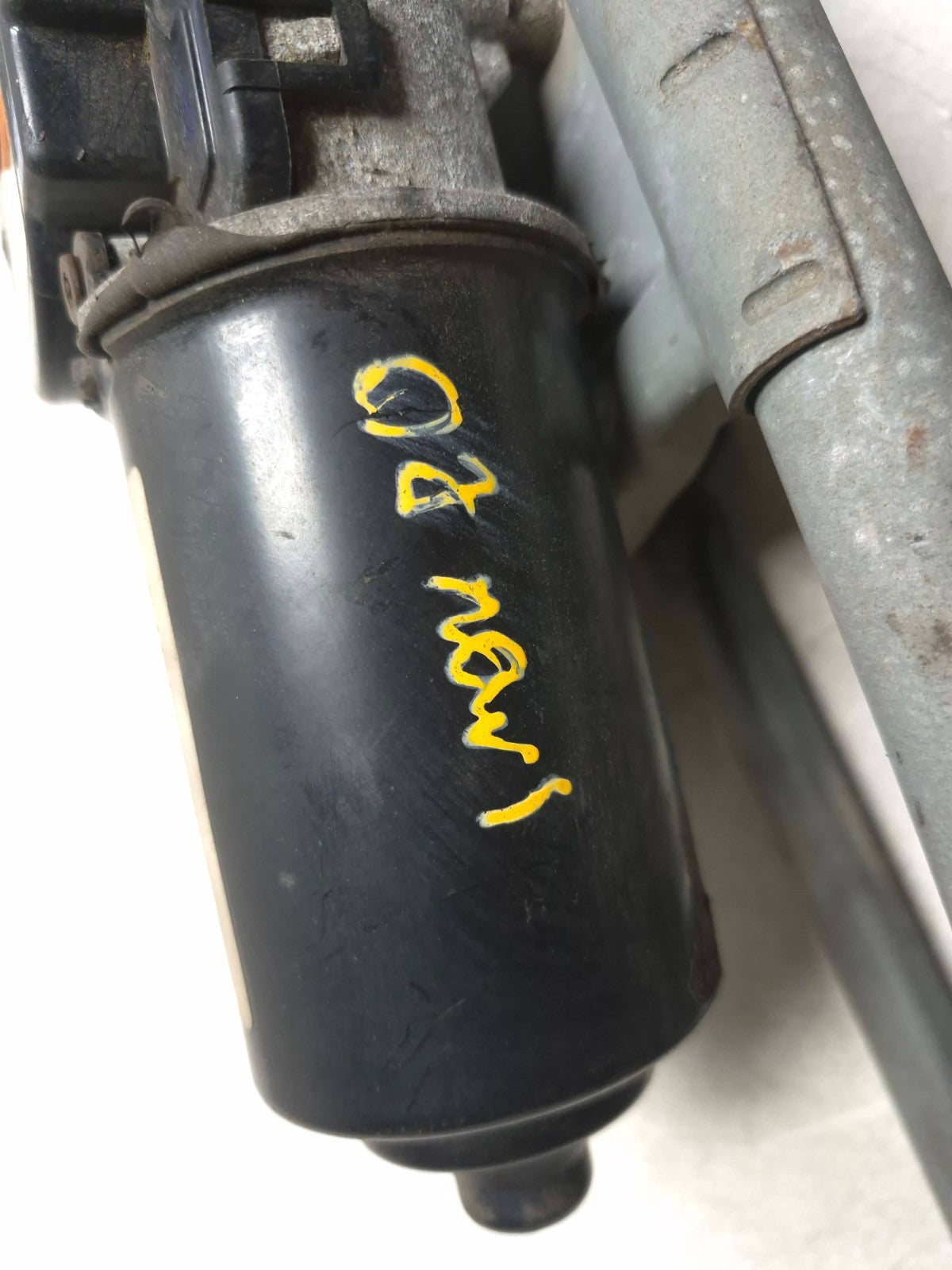 2007 Lincoln Navigator Windshield Wiper Motor W/ Linkage OEM