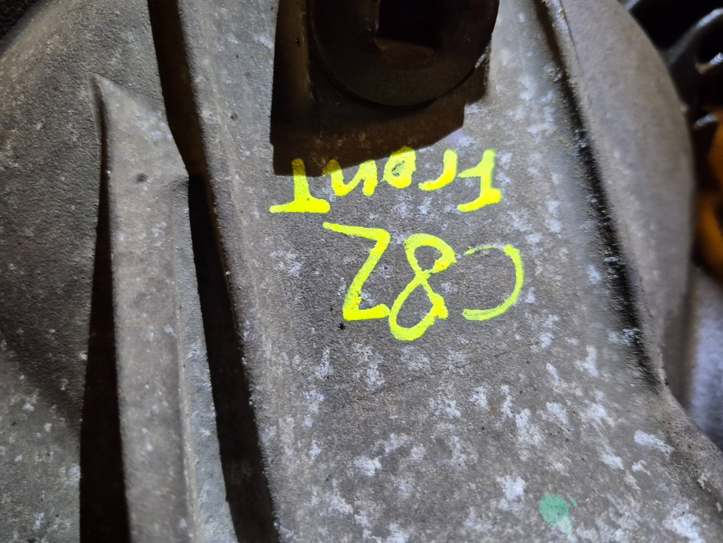 2013 Cadillac Escalade Front Differential Carrier 3.42 OEM