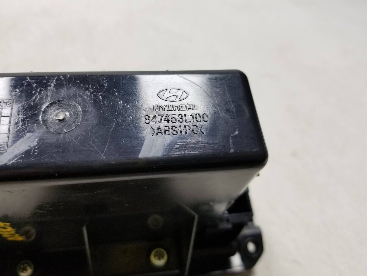 06 - 10 Hyundai Azera Center Dash Storage Console Ashtray Comparment OEM